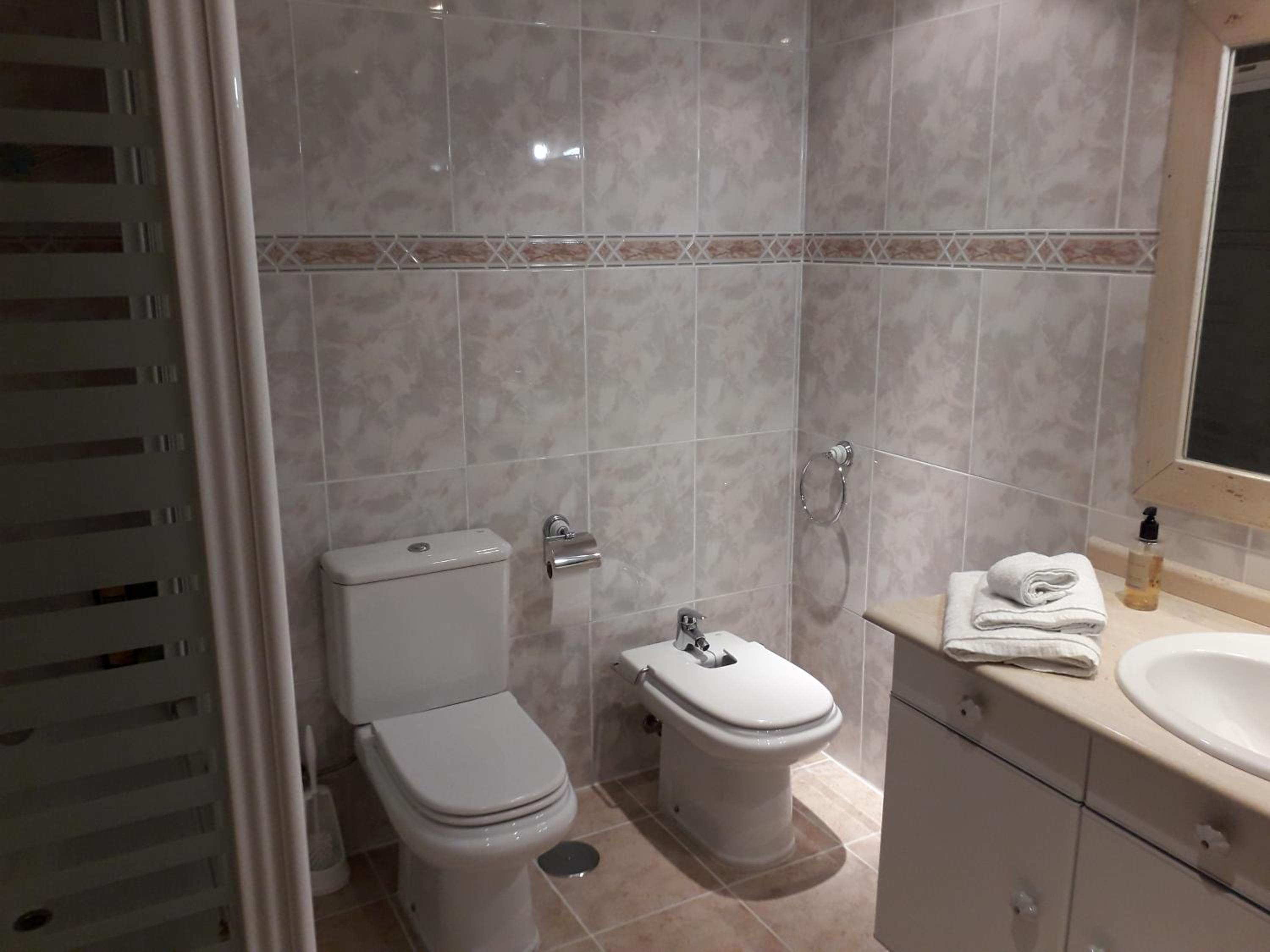 Three-Bedroom Apartment - Photo 42