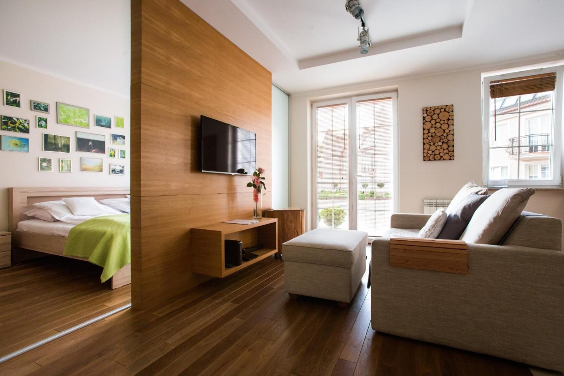 Apartment with Terrace photo 2