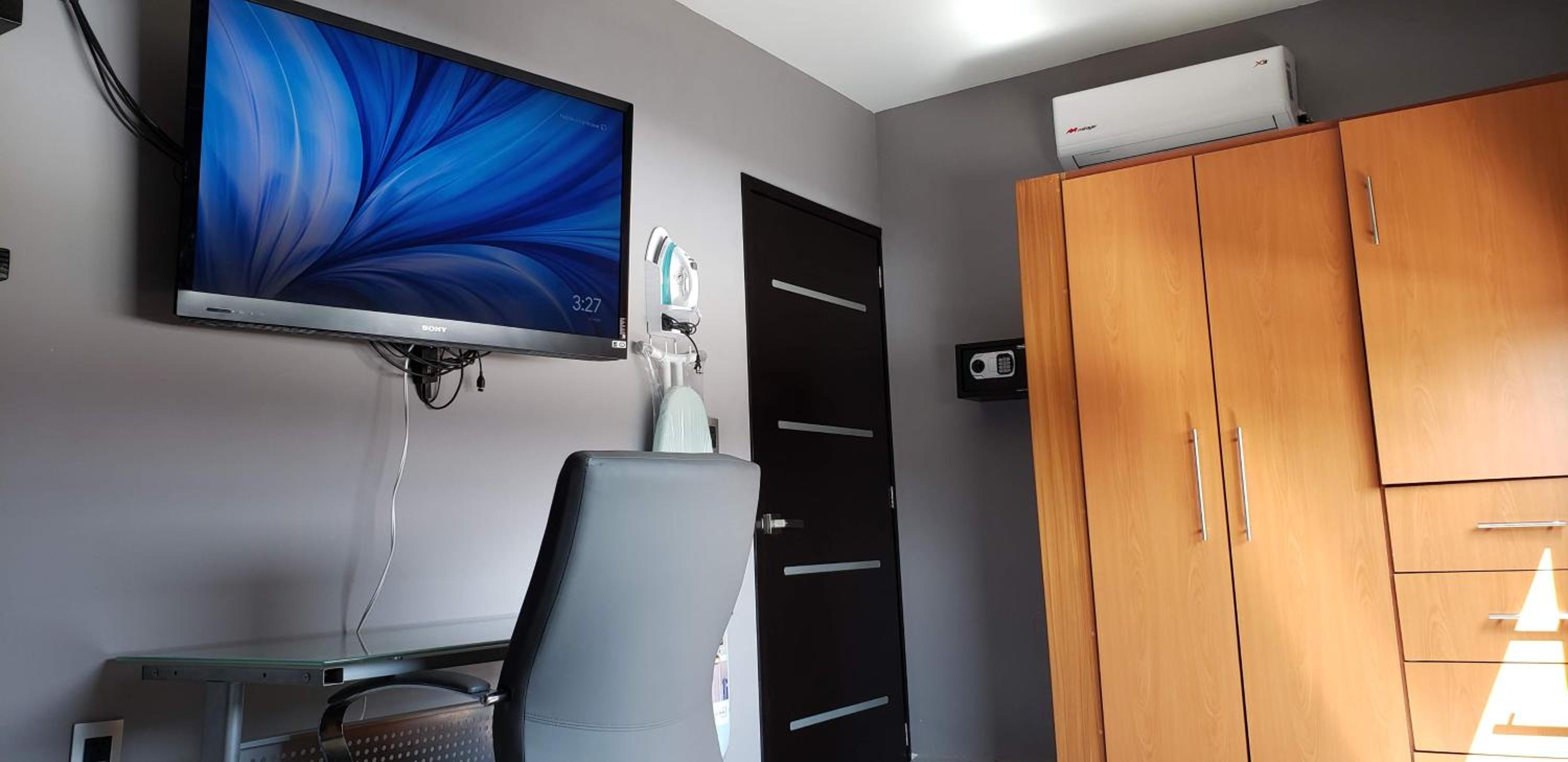 Deluxe Queen Room - Photo 4