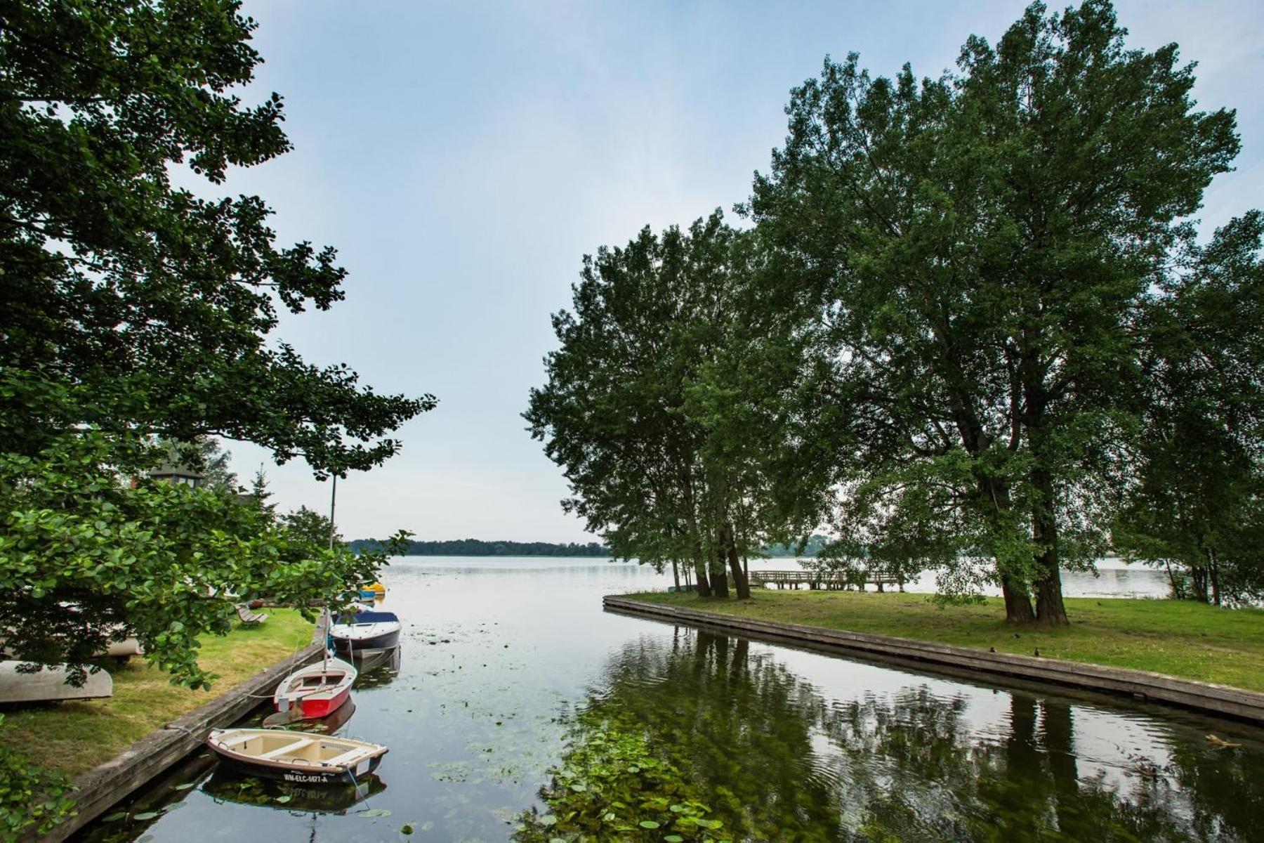 Apartment with Lake View photo 2