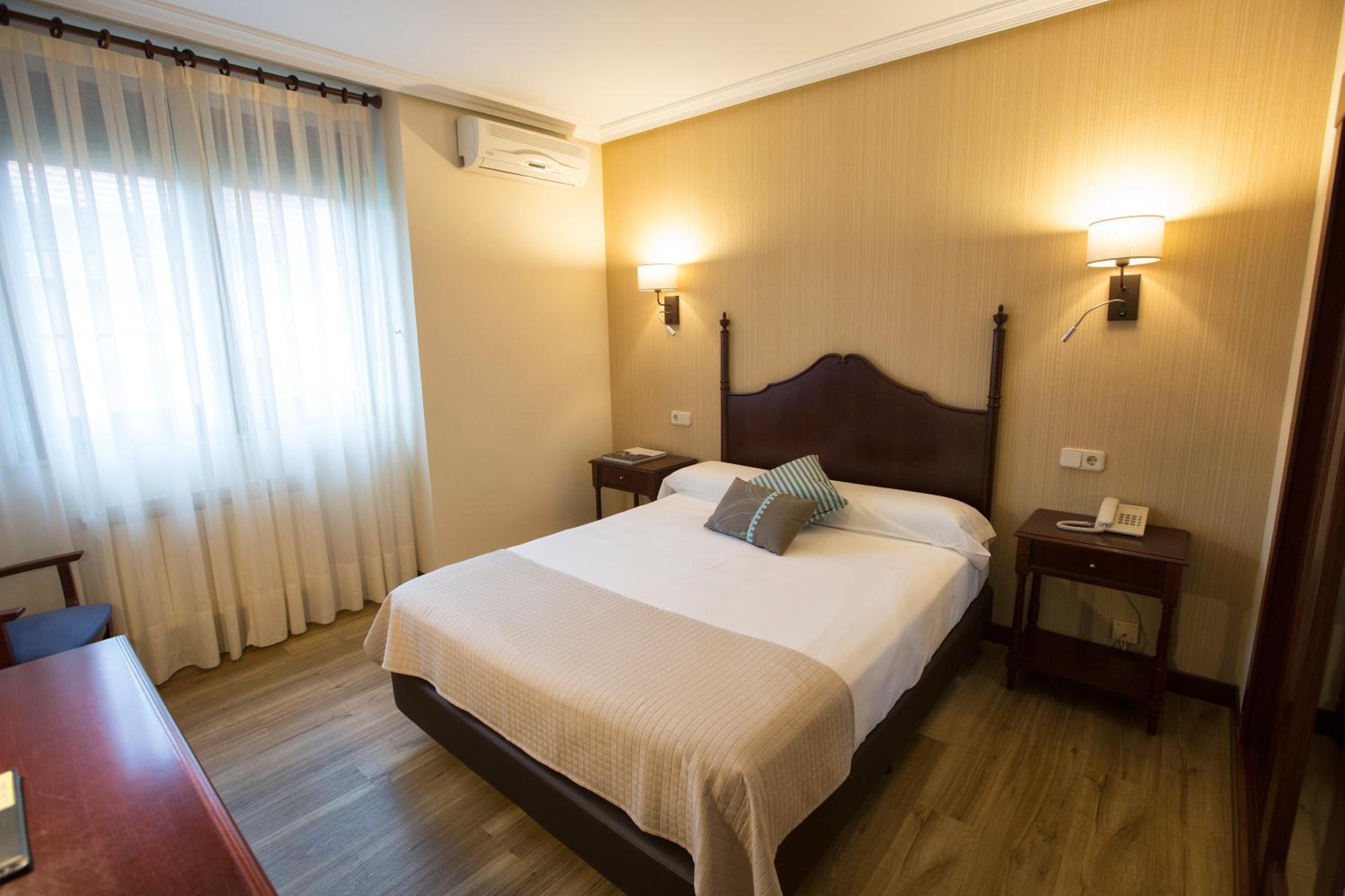 Habitación Doble o con Dos Camas
