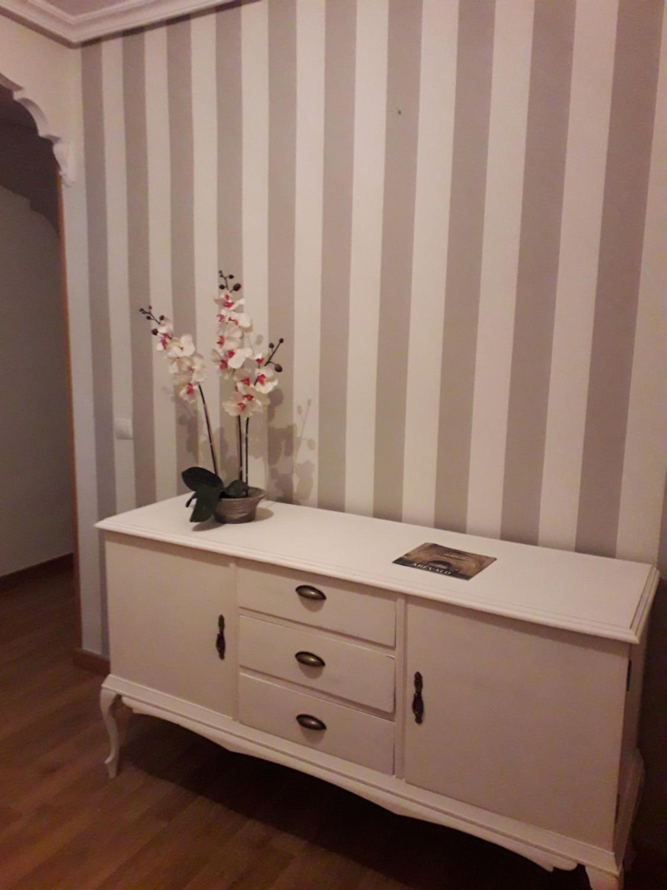 Three-Bedroom Apartment - Photo 49