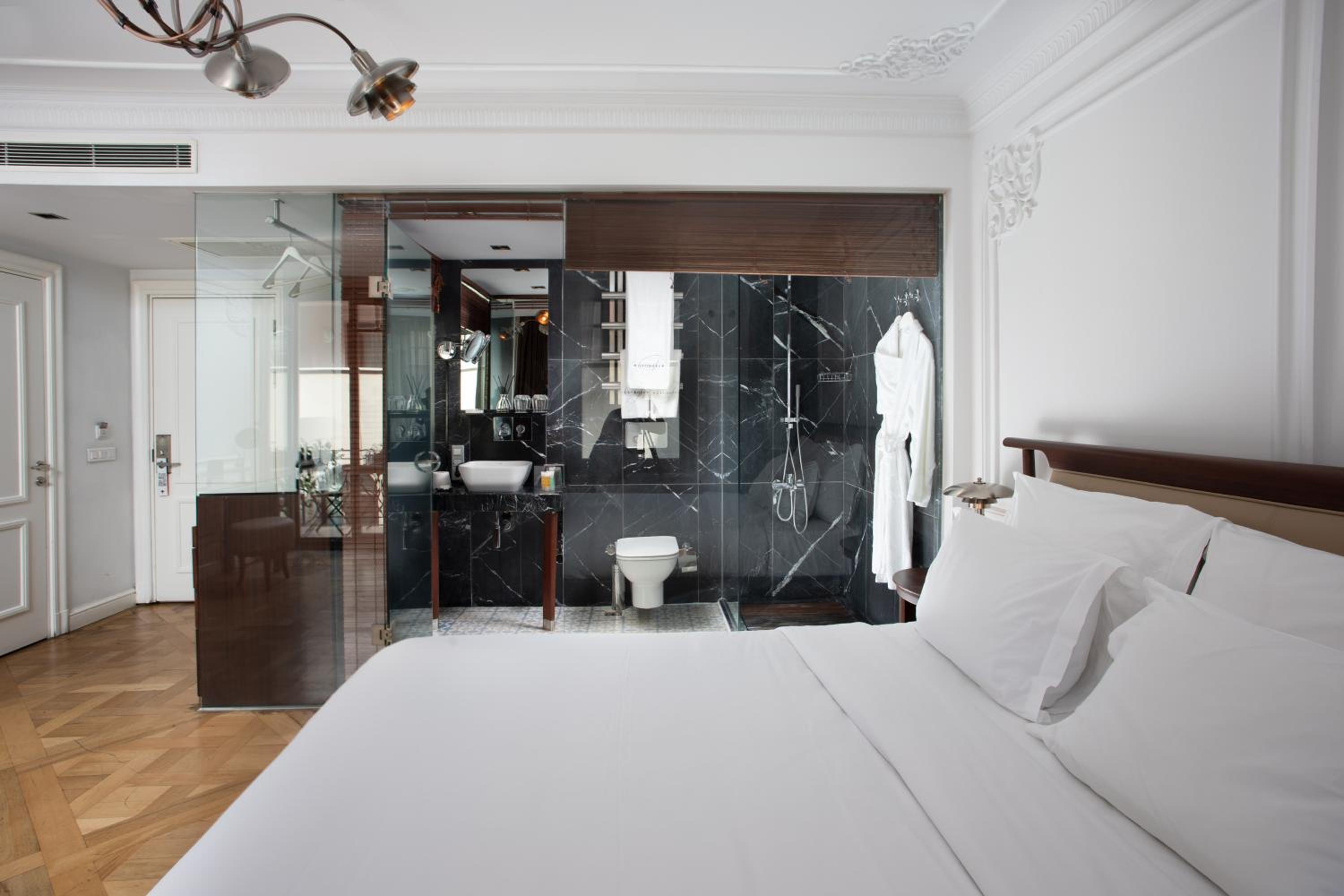 Deluxe Double Room photo 2