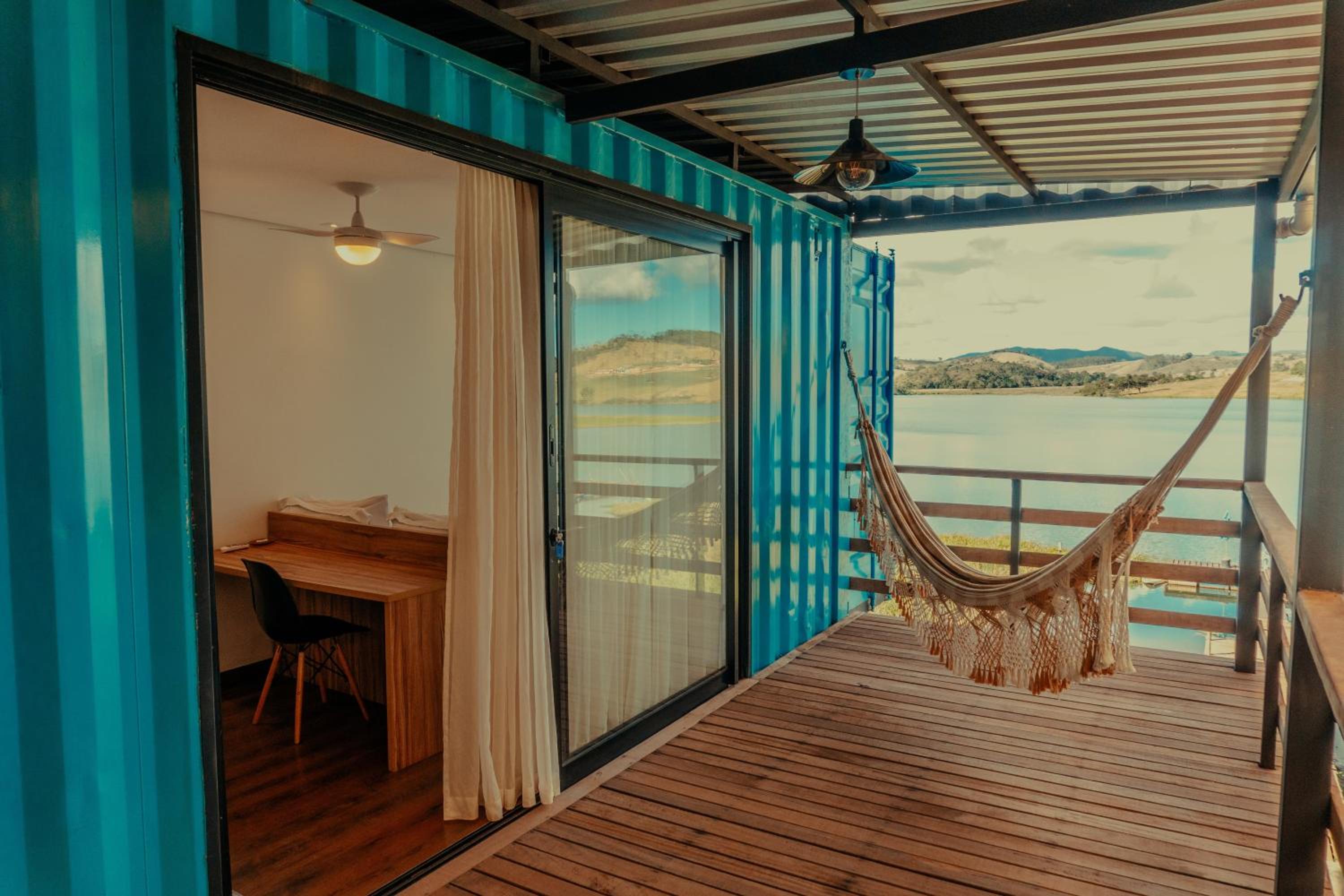 Suite with Lake View photo 3