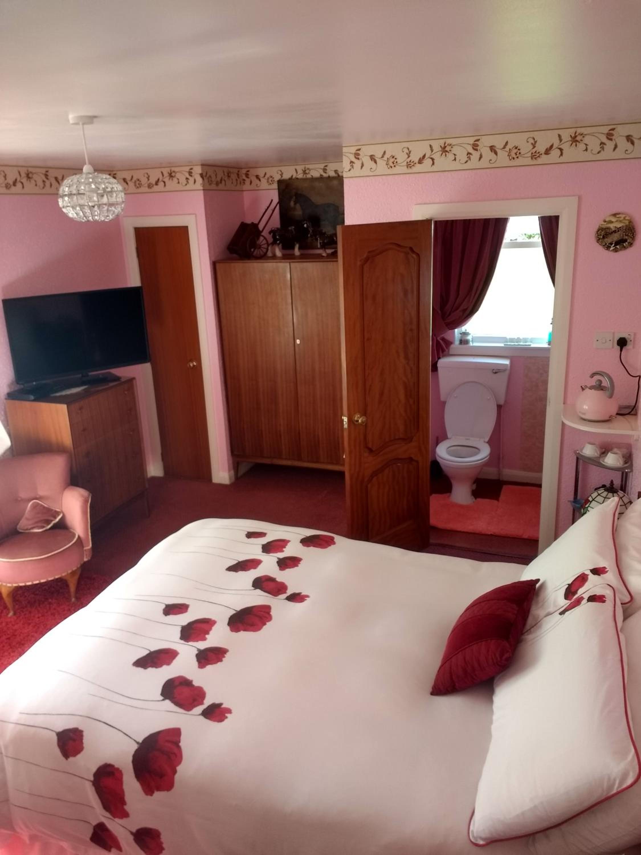 Large Double Room with Lounge - Photo 1