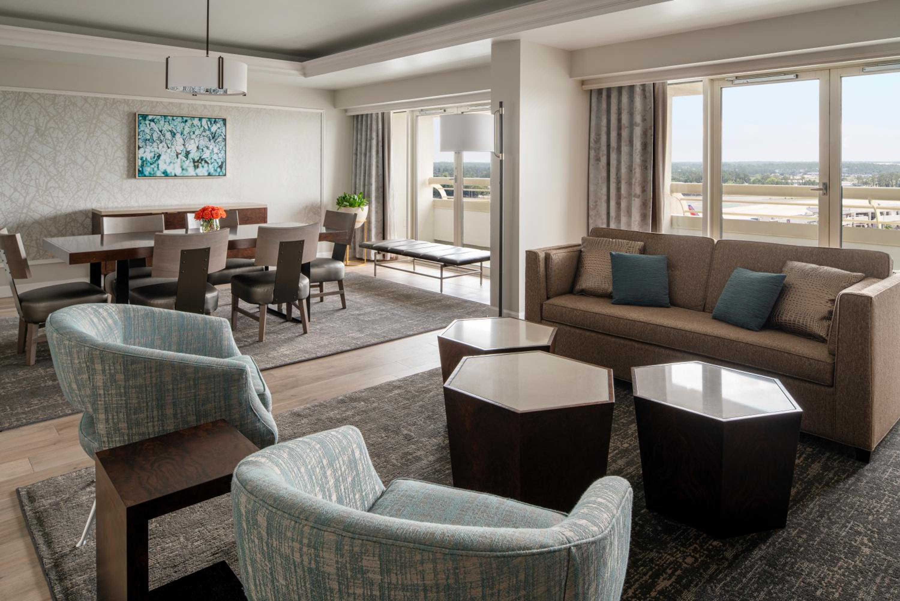 One-Bedroom Suite - Photo 1