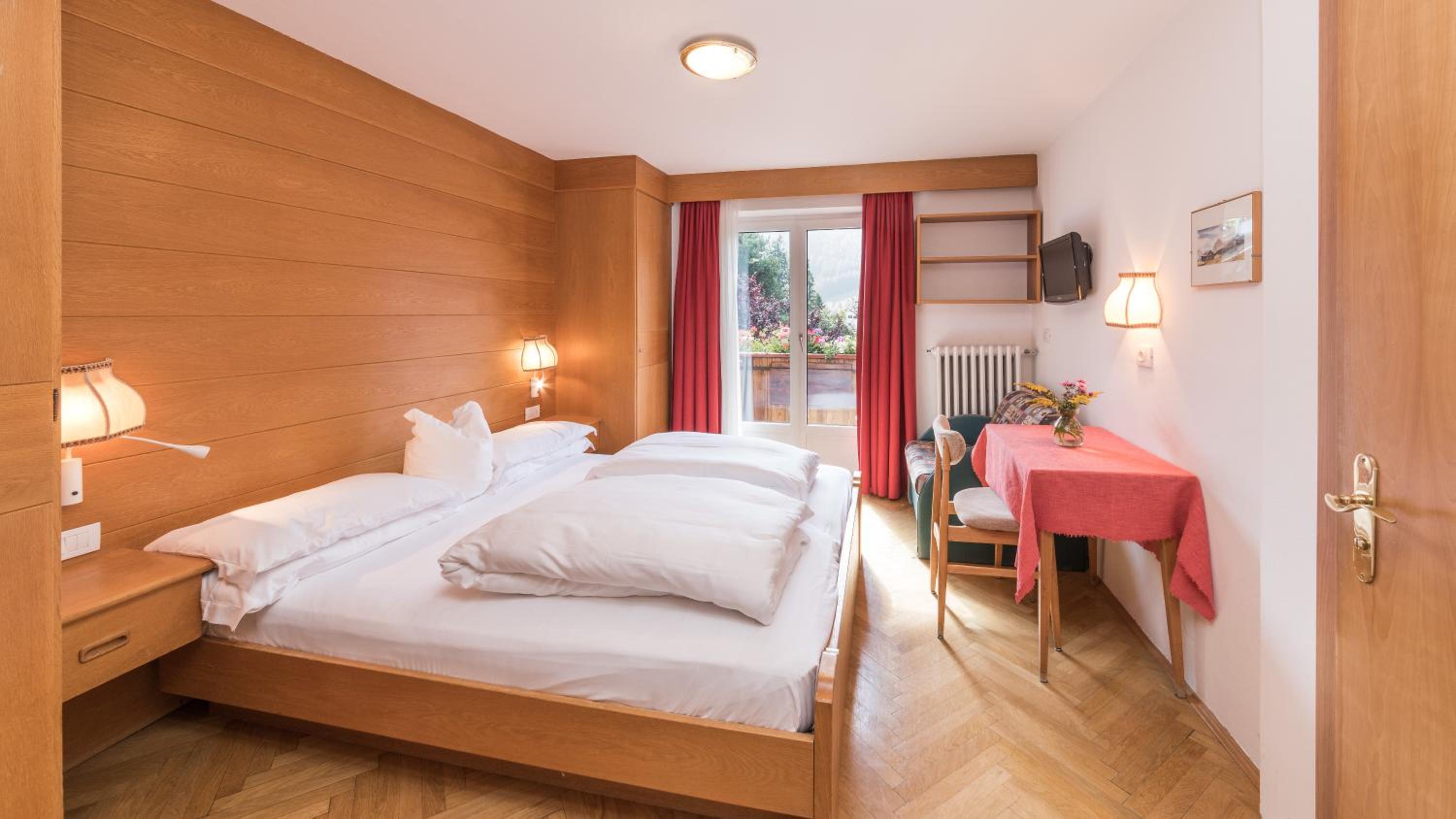 Five-Bedroom Chalet photo 1