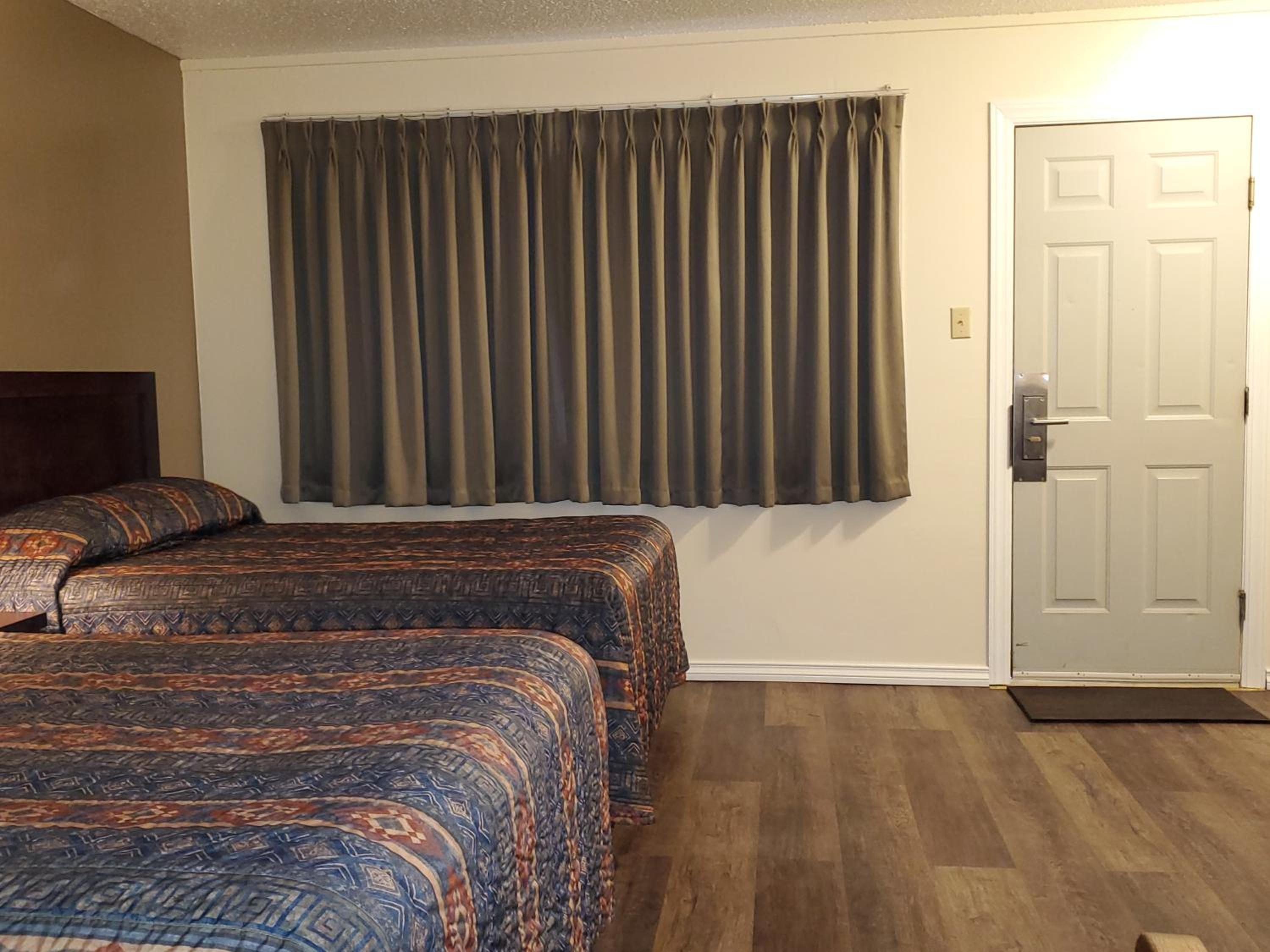 Double Room with Two Double Beds photo 2