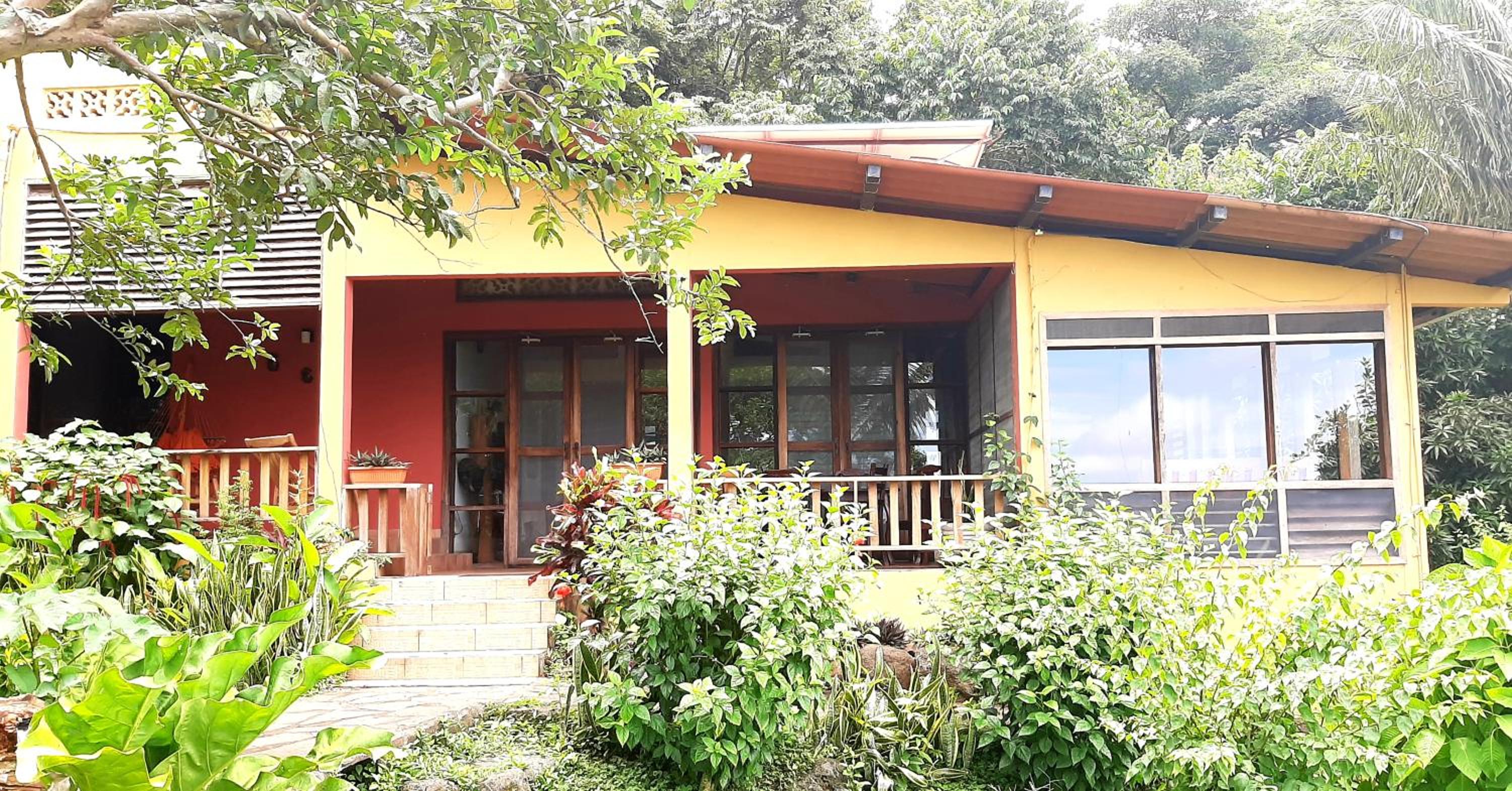 Family Home photo 2