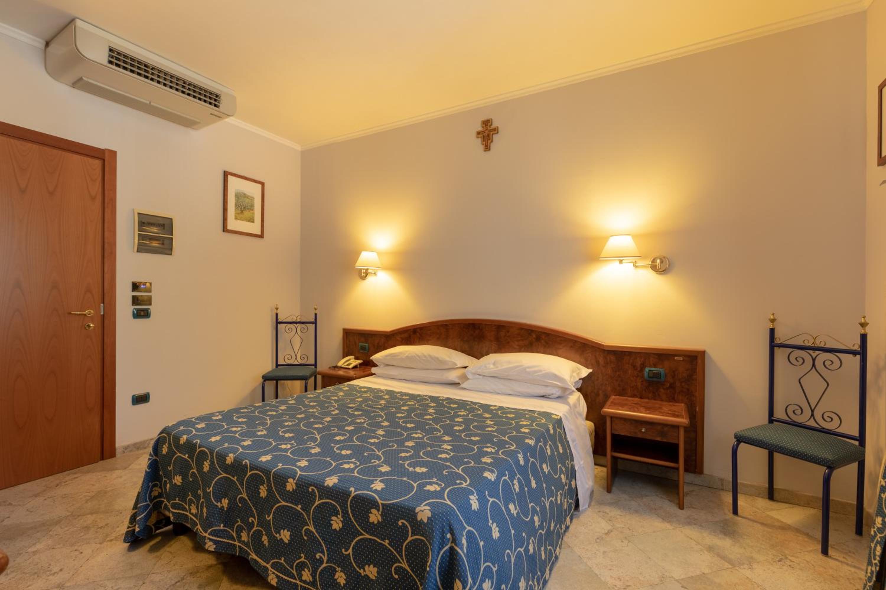 Large Double Room