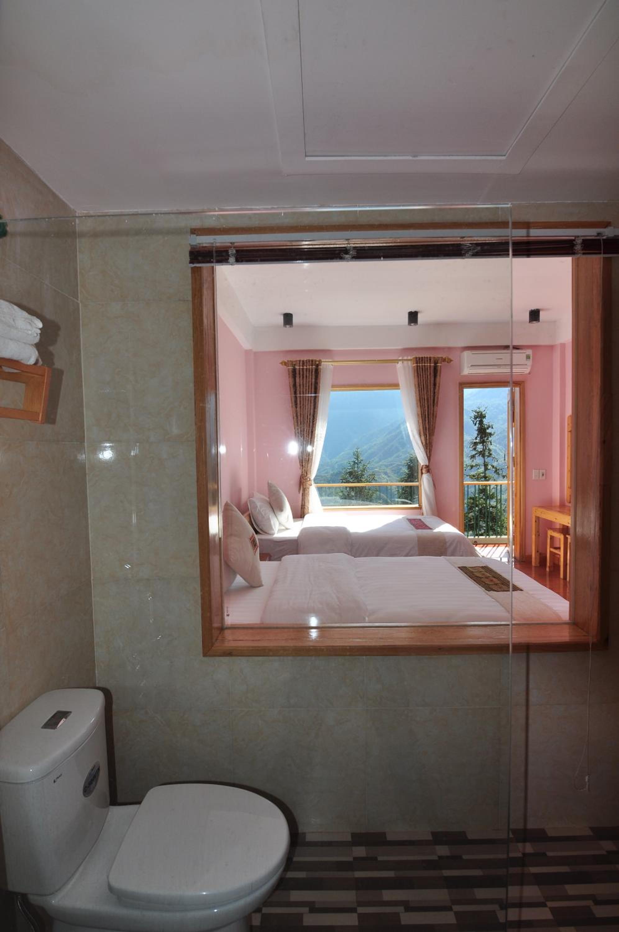 Double Room with Mountain View - Photo 14
