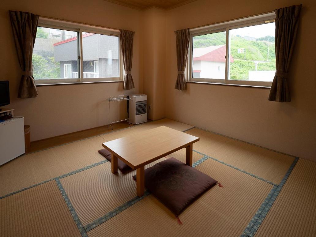 Japanese-Style Twin Room with Shared Bathroom - Non-Smoking