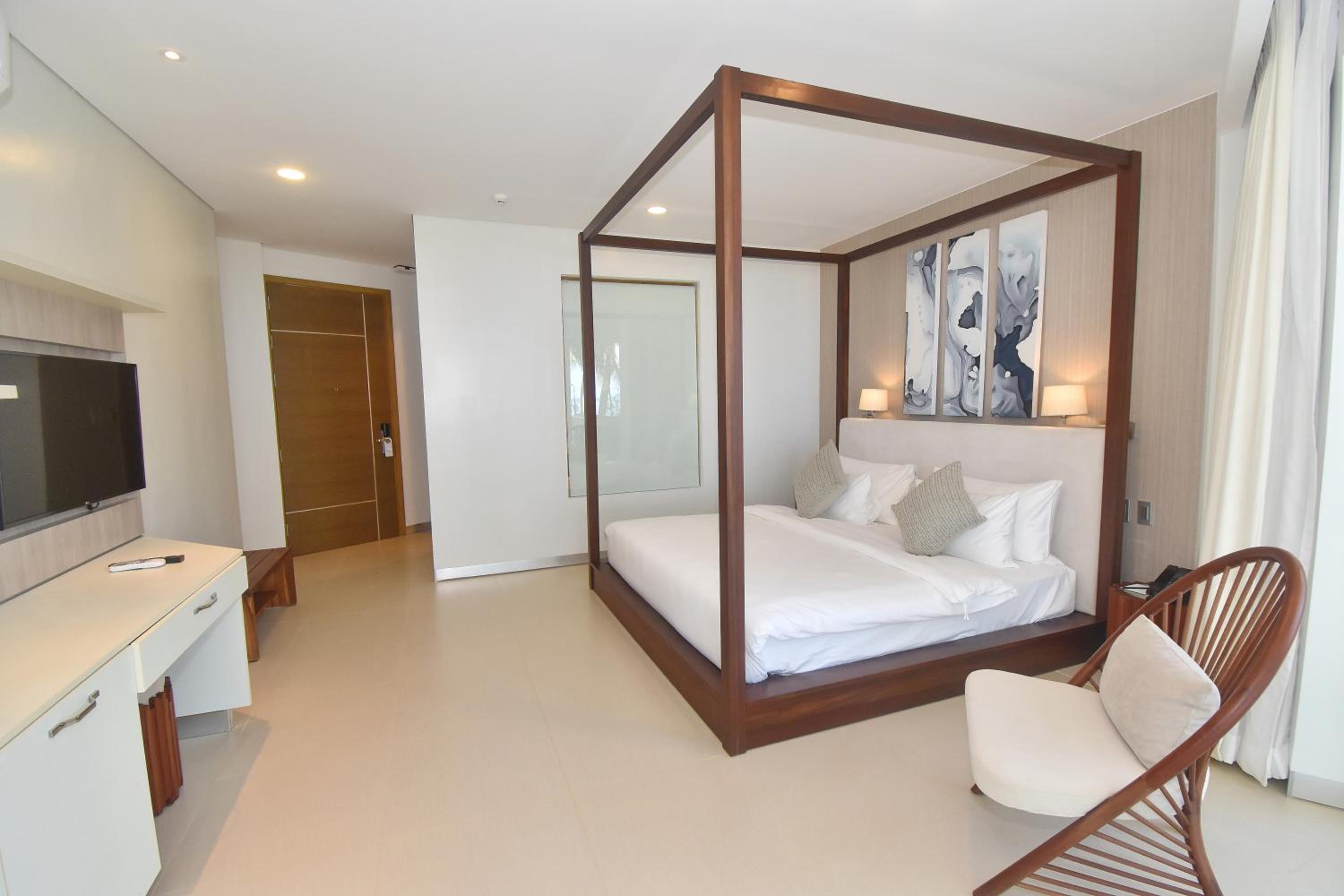 Premier Suite Two Bedroom Sea View - Photo 7