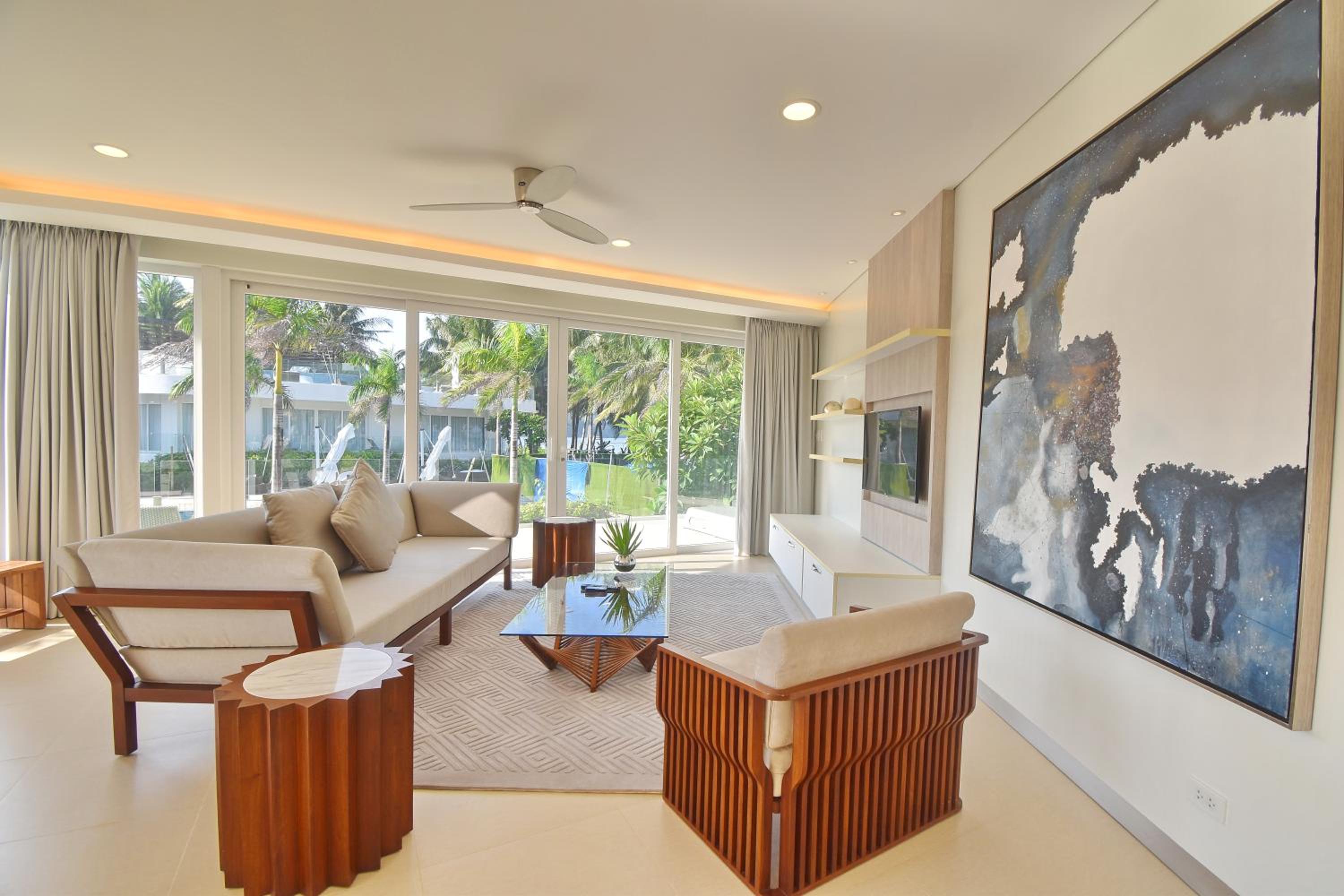 Premier Suite Two Bedroom Pool View - Photo 10
