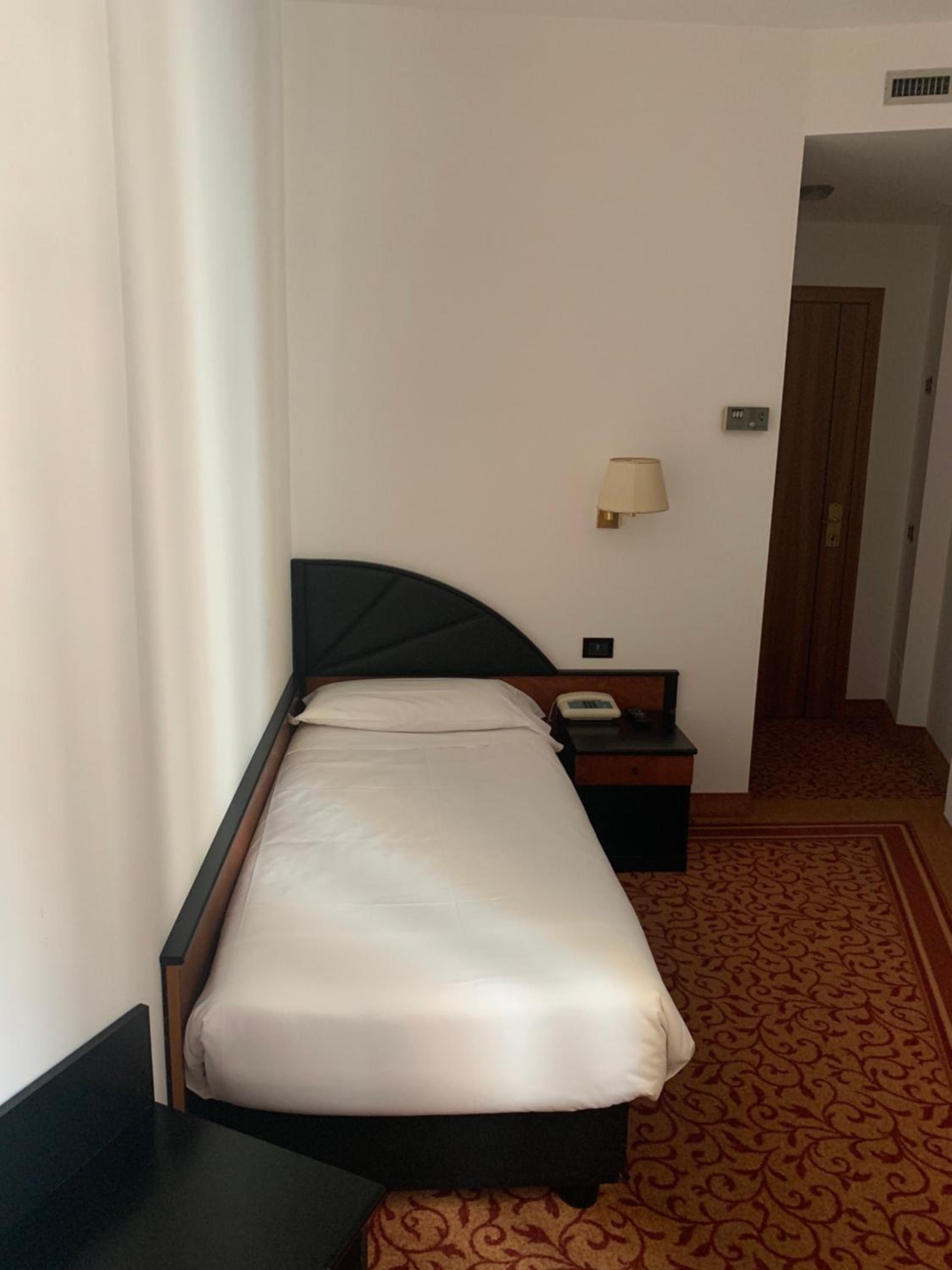 Economy Single Room