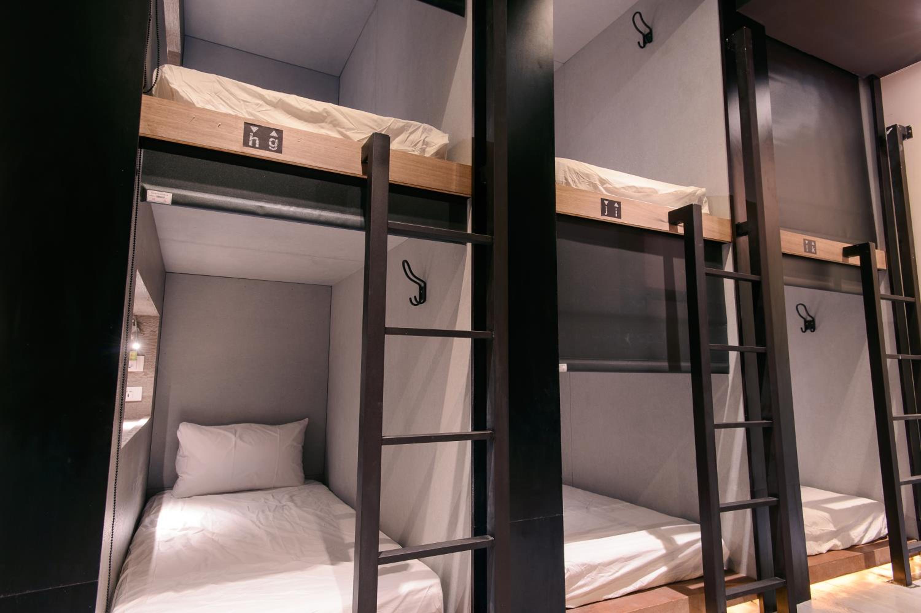 Single Bed in Female Dormitory Room photo 3