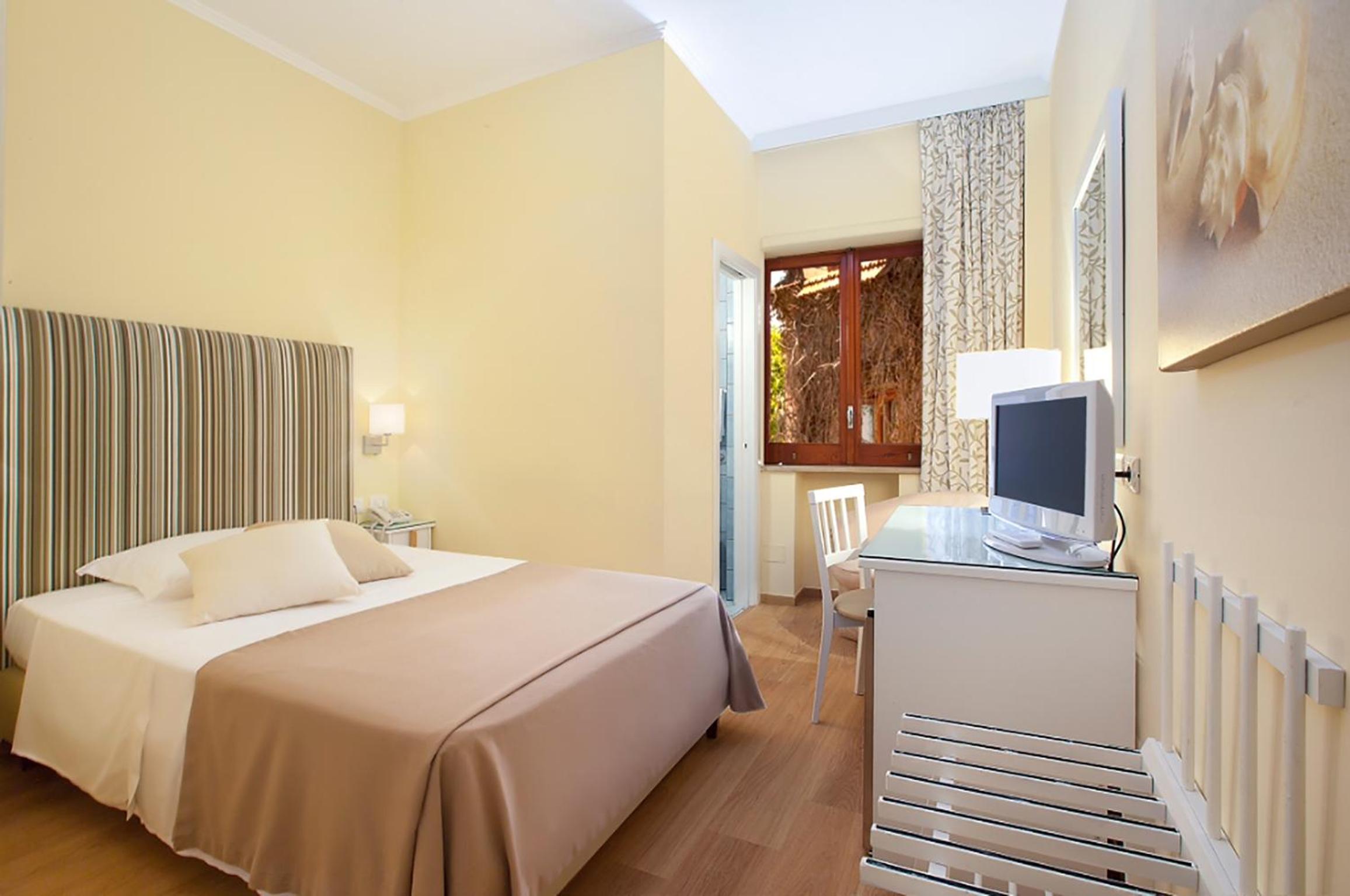 Single Room photo 2