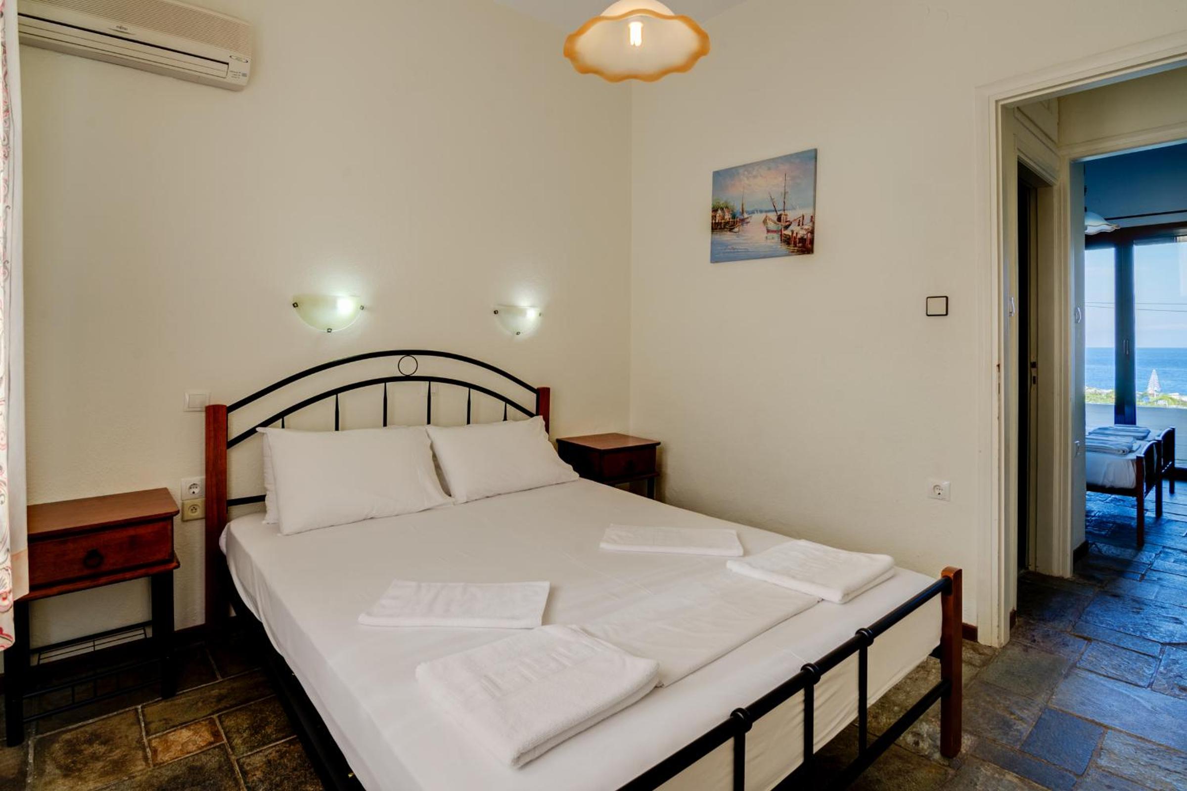 Two-Bedroom Apartment with Terrace and Sea View photo 1