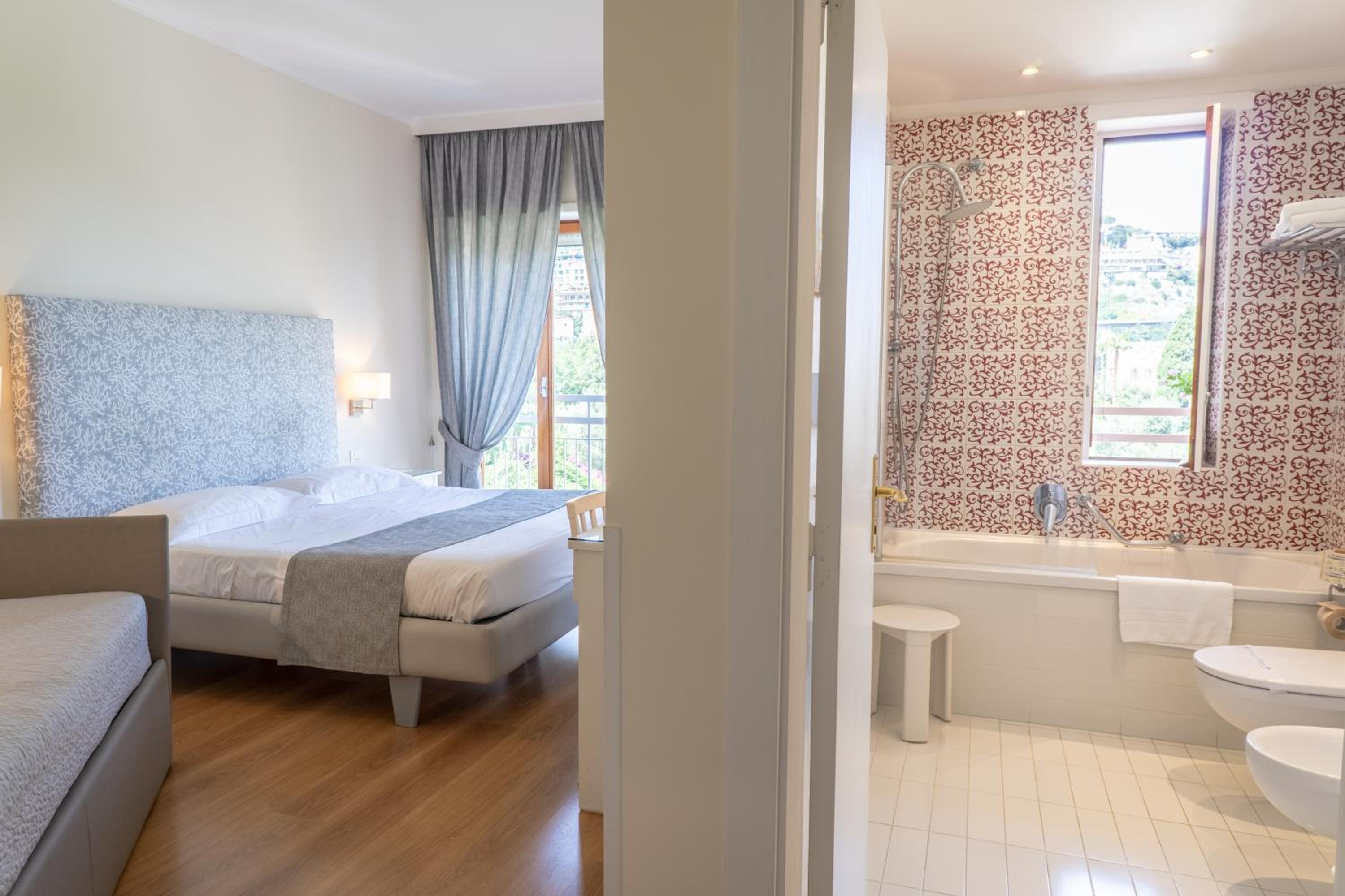 Double or Twin Room with Pool View - Photo 13