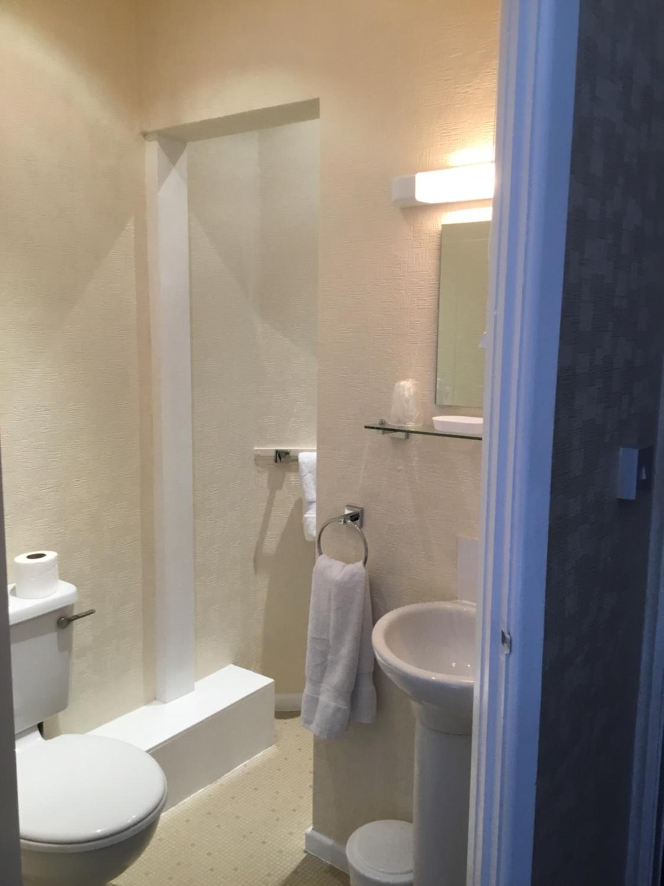 Large Double Room photo 3