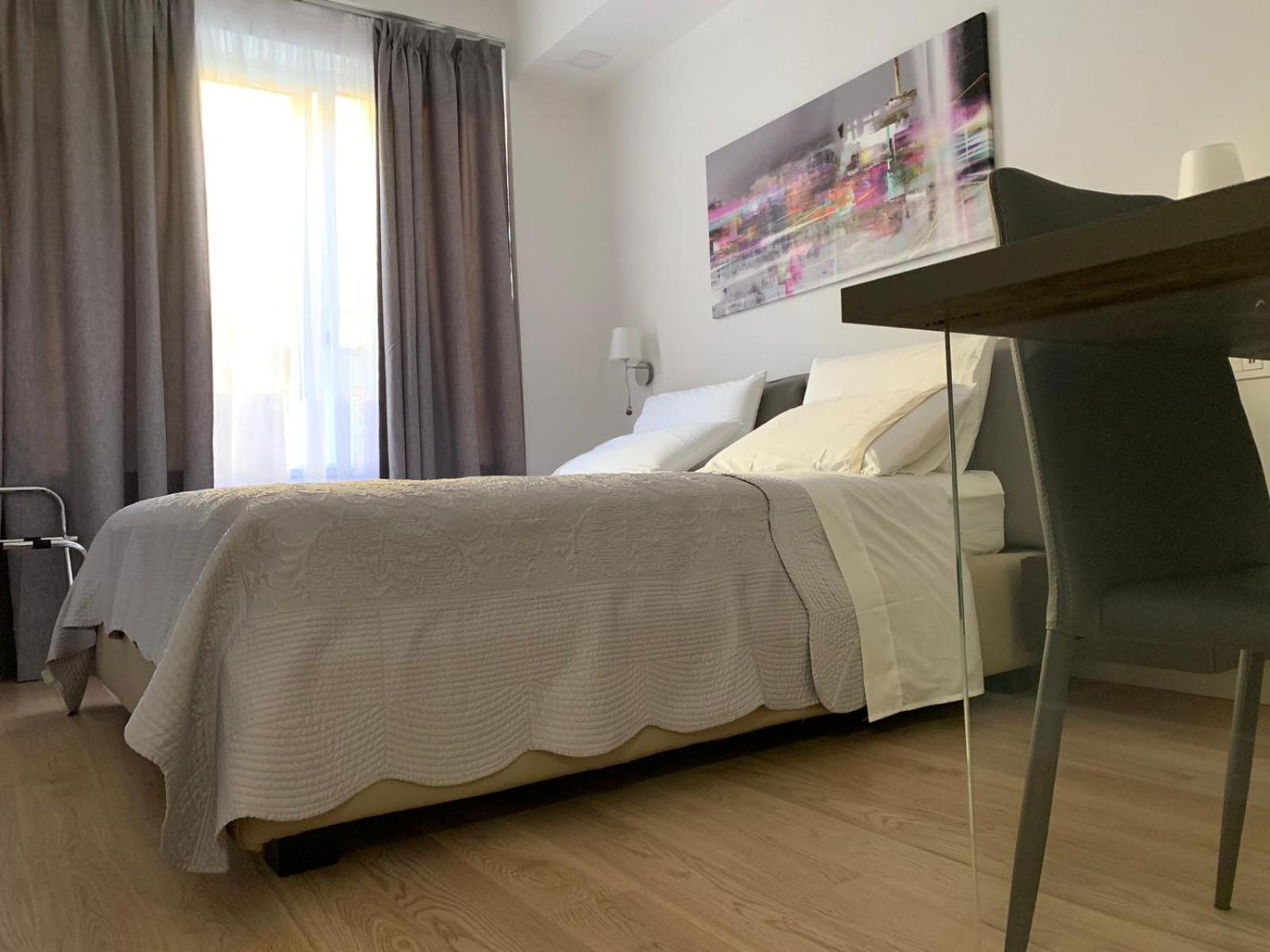 Deluxe Room - Photo 20
