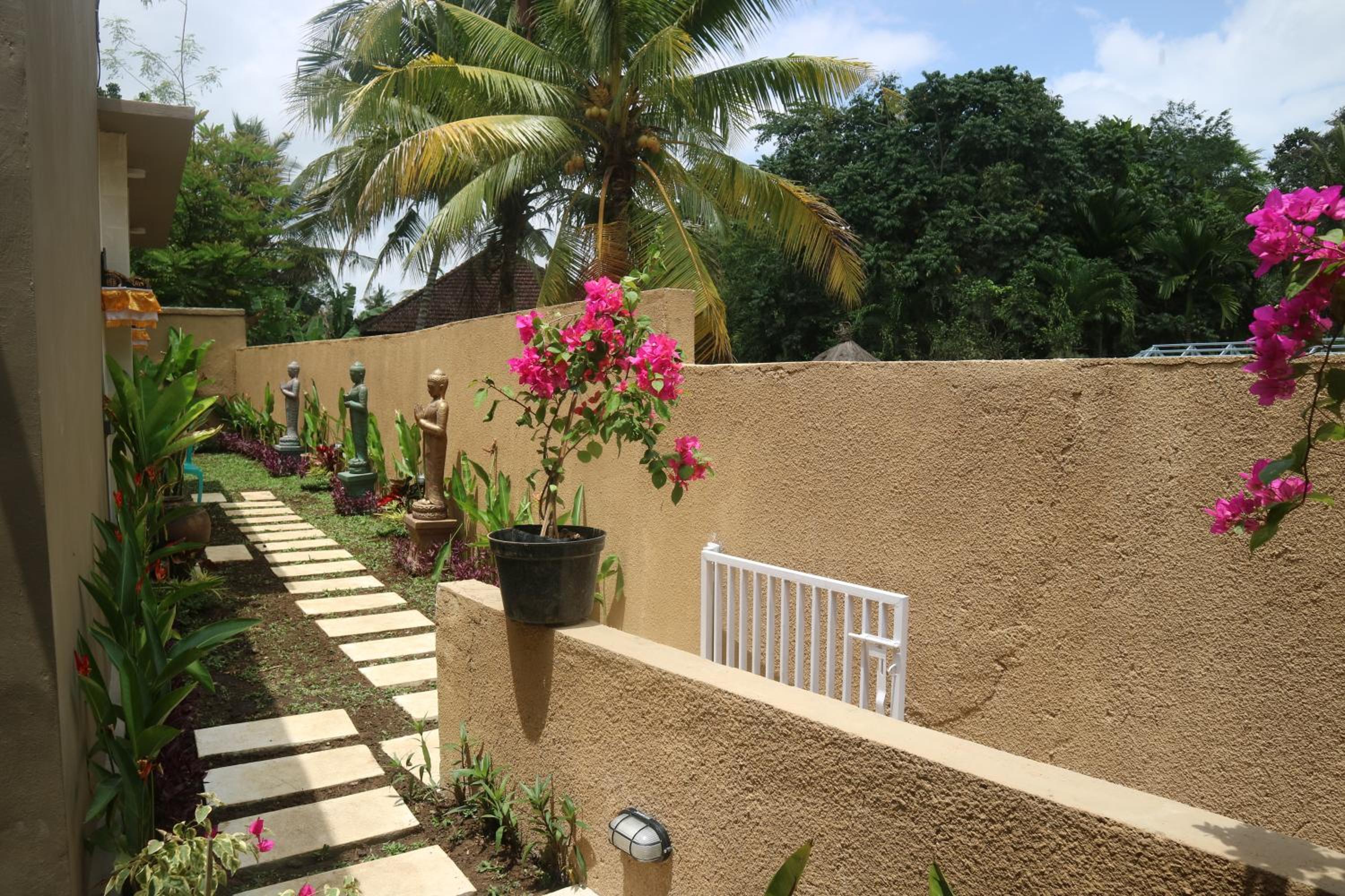 Junior Suite with Private Pool - Photo 36