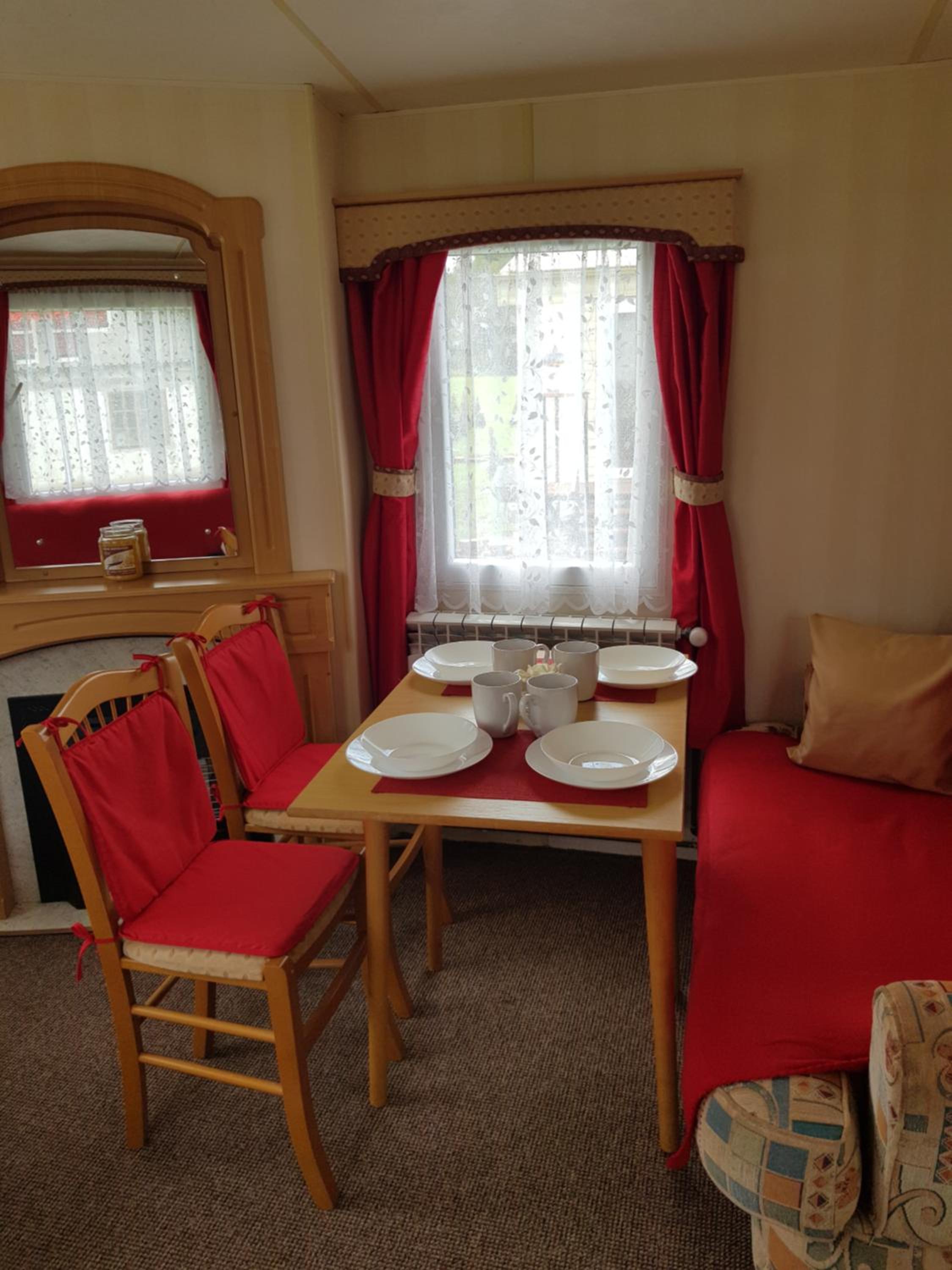 Mobile Home photo 3