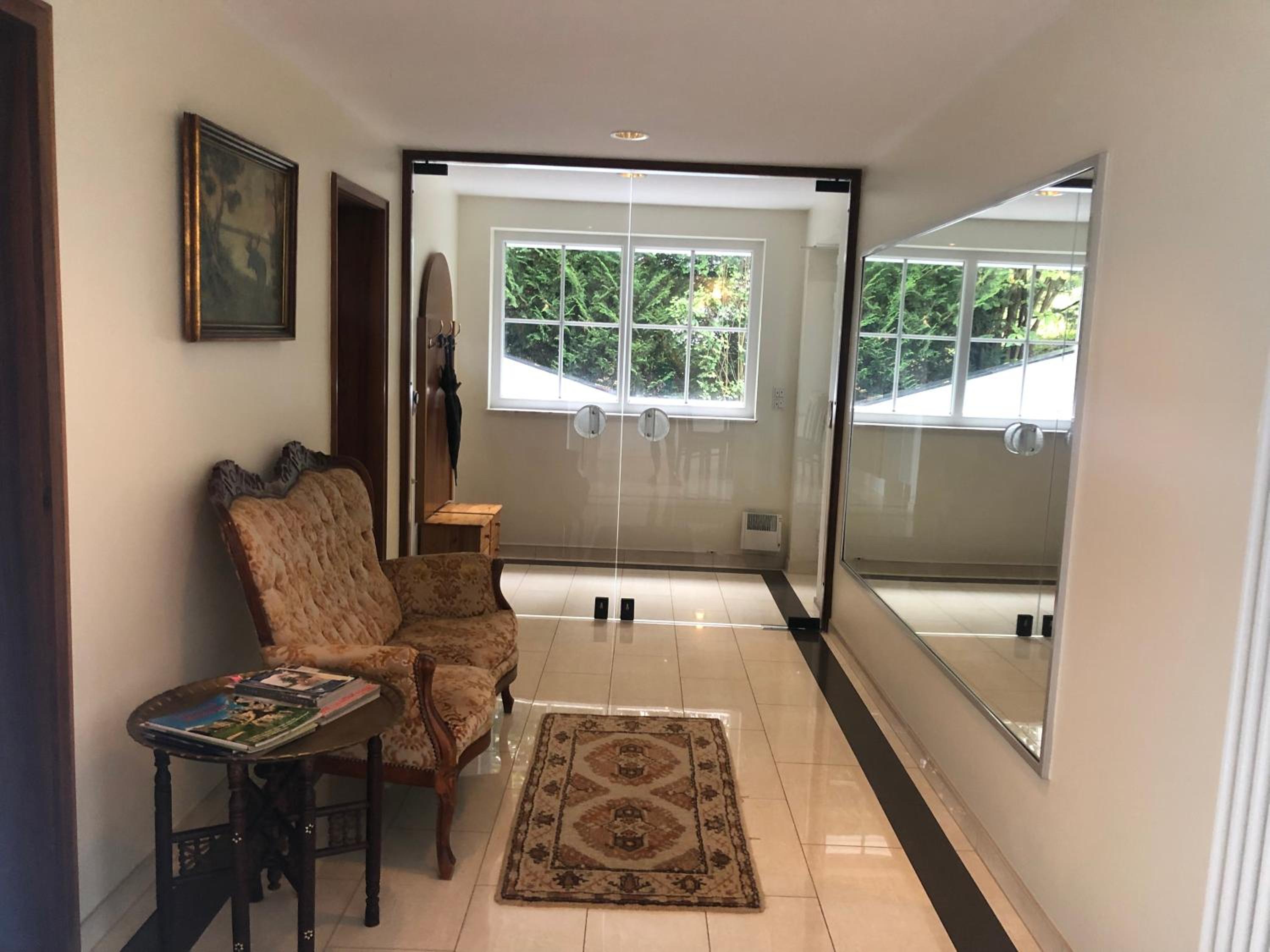 Apartment with Garden View - Photo 10