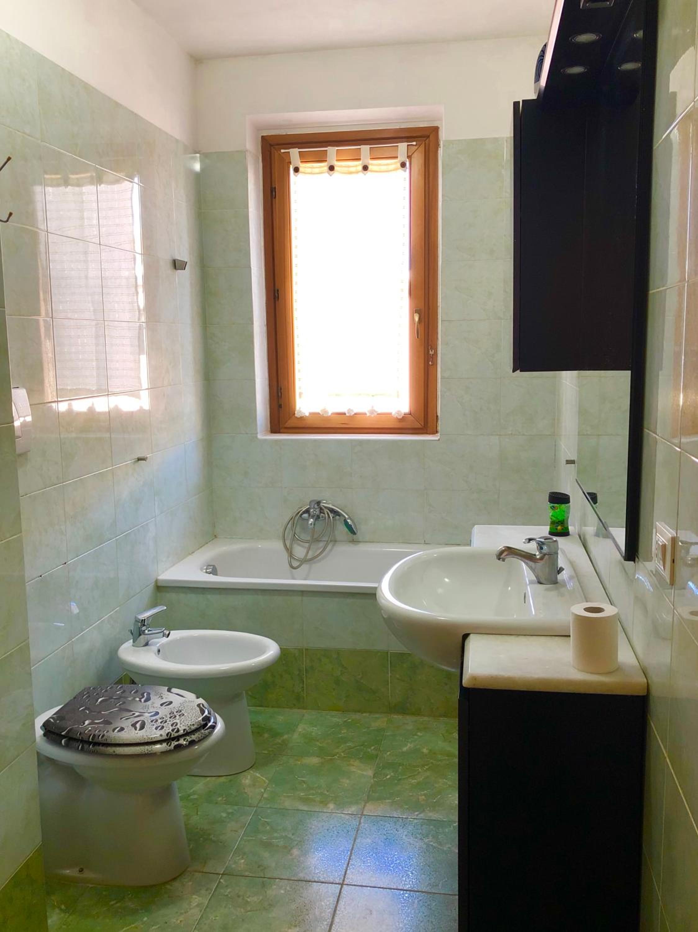 Two-Bedroom Apartment - Photo 7