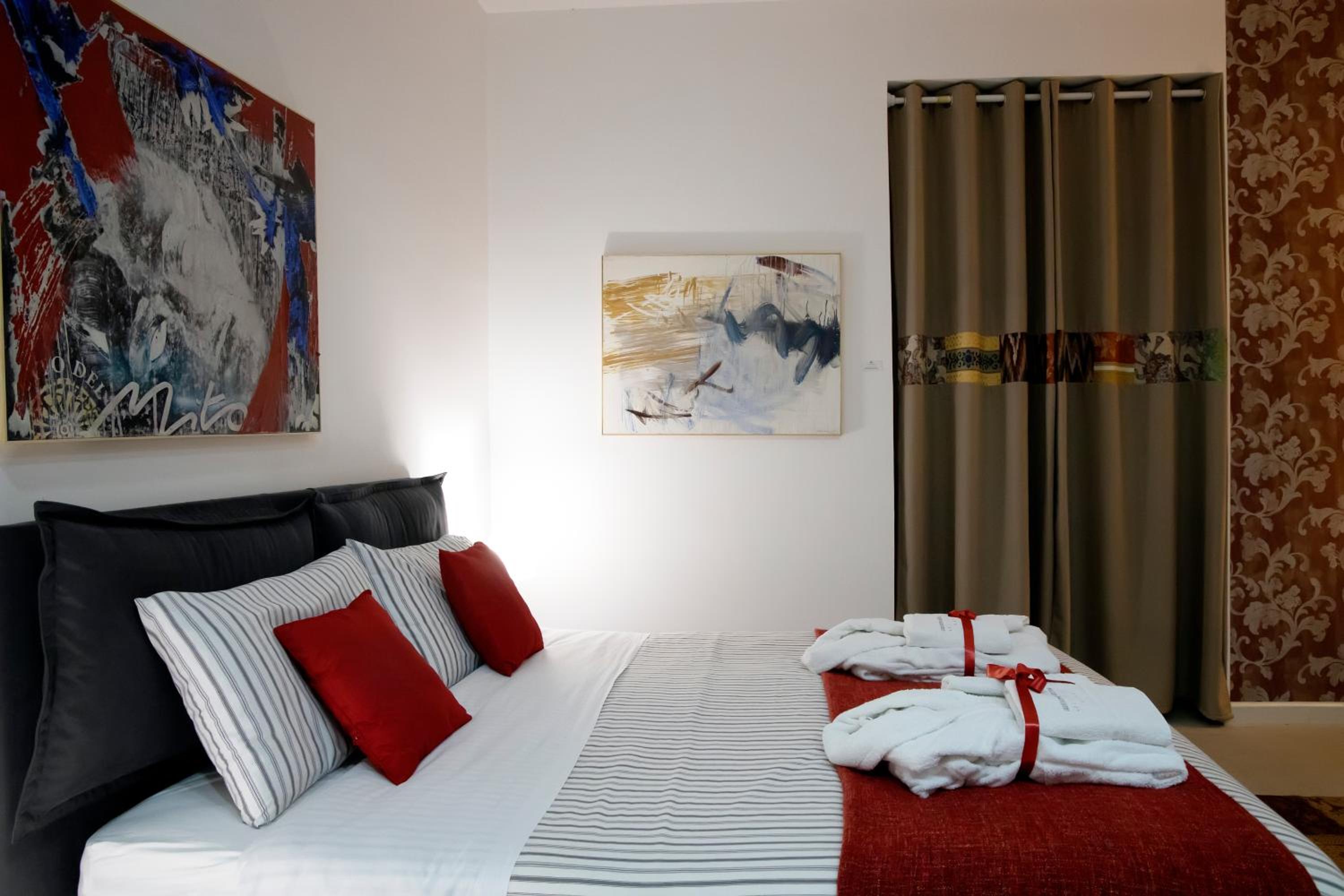 Deluxe Double Room photo 3