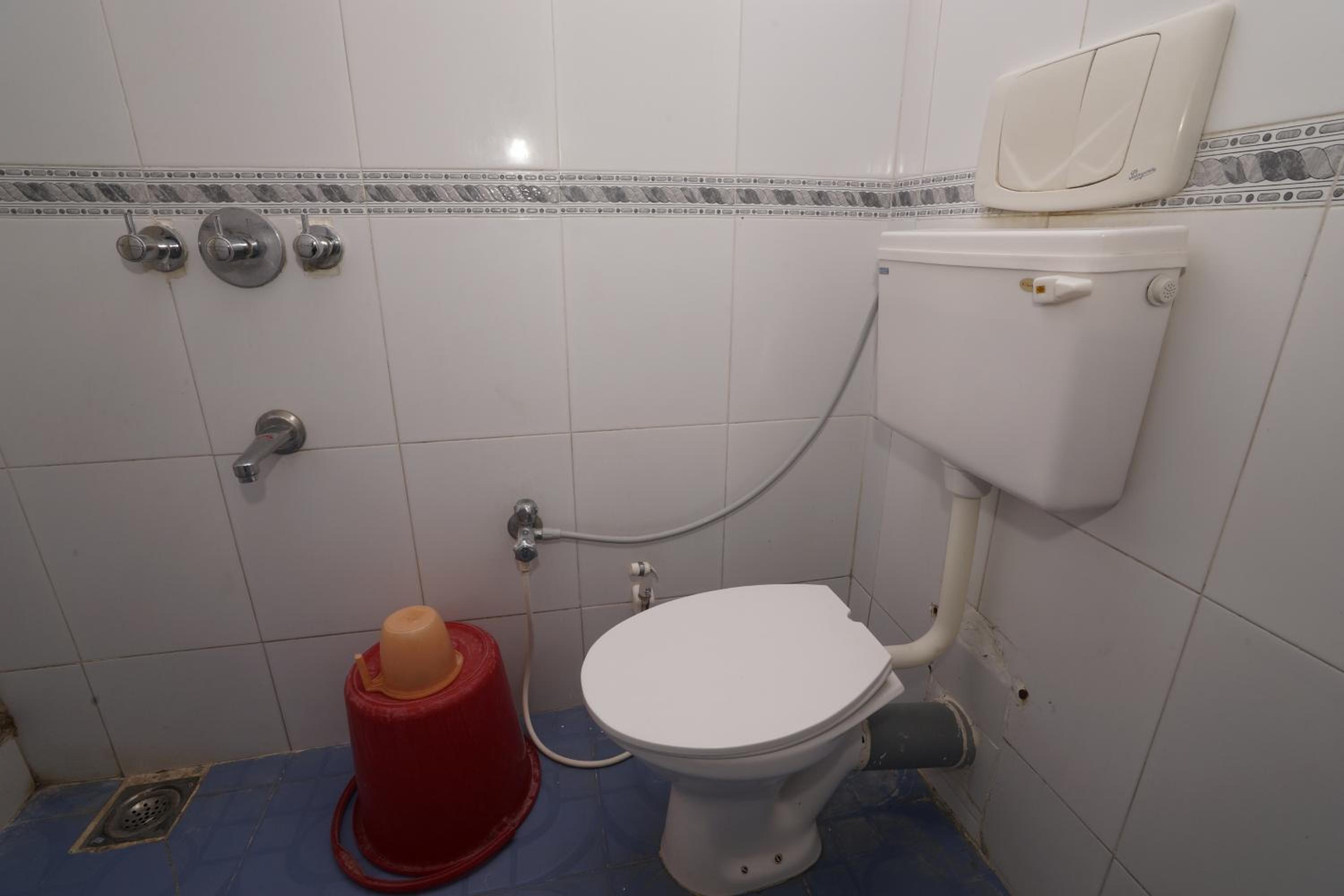 Budget Double Room photo 2