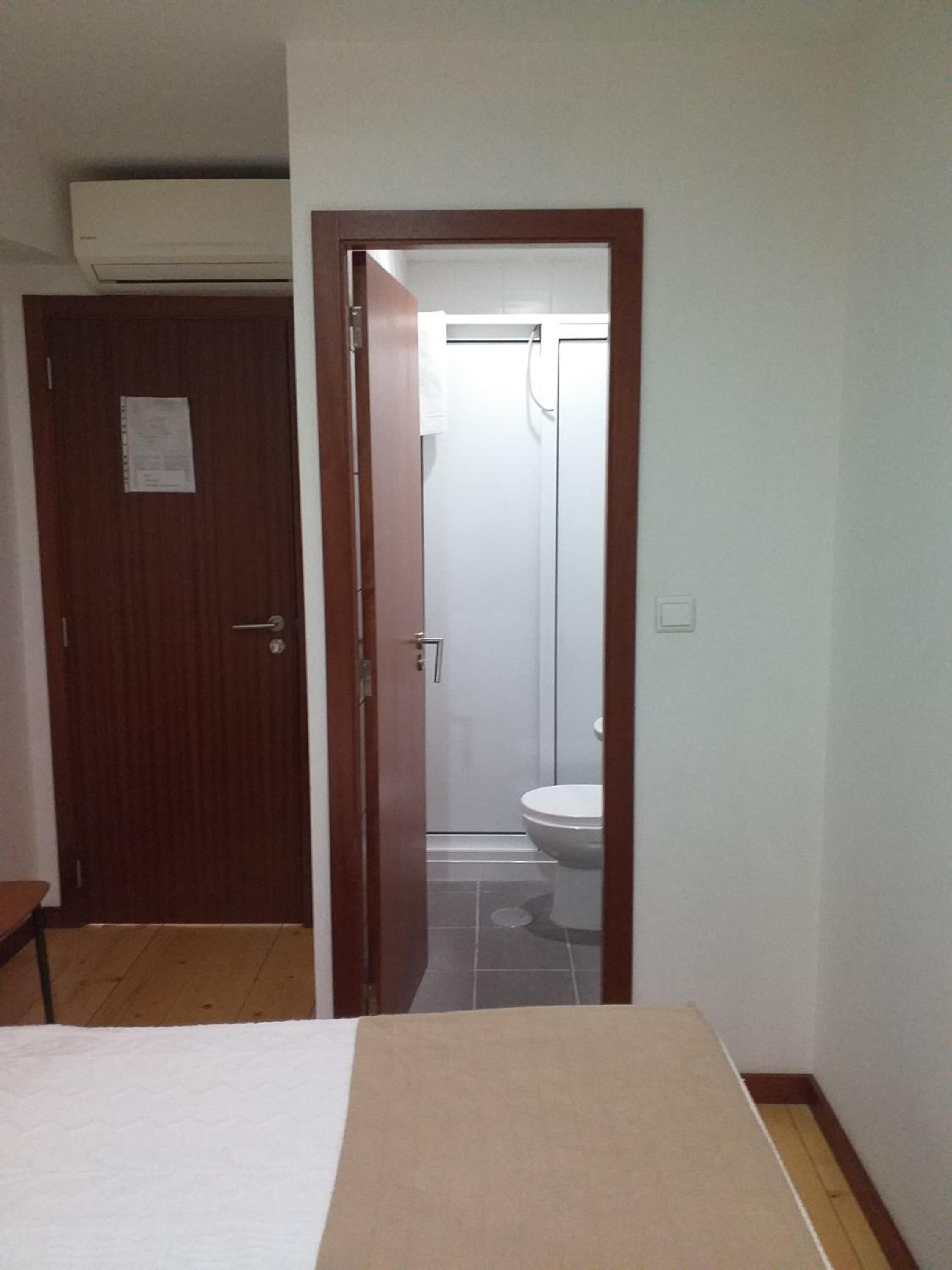 Double Room - Photo 5