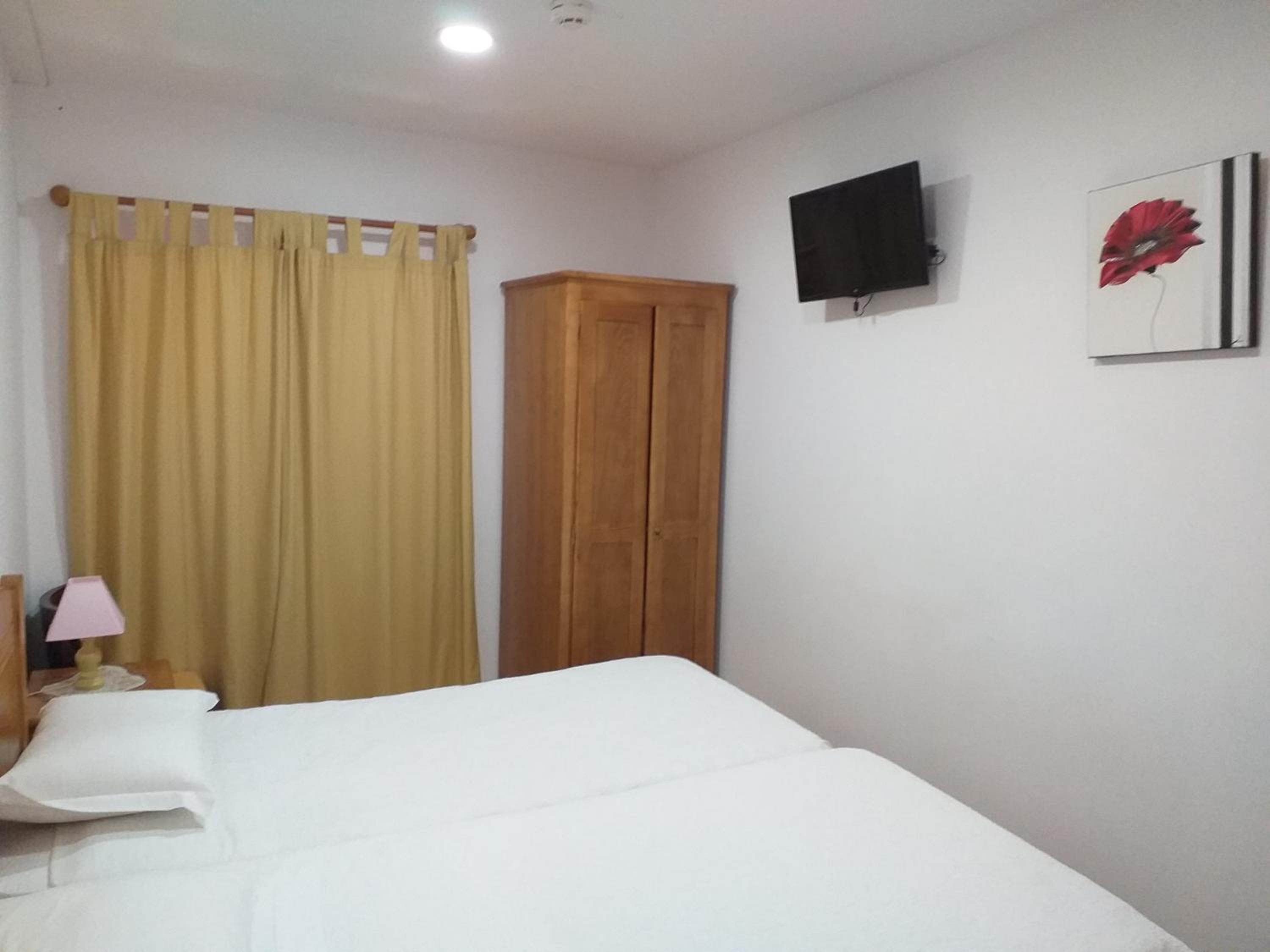 Double Room - Photo 8