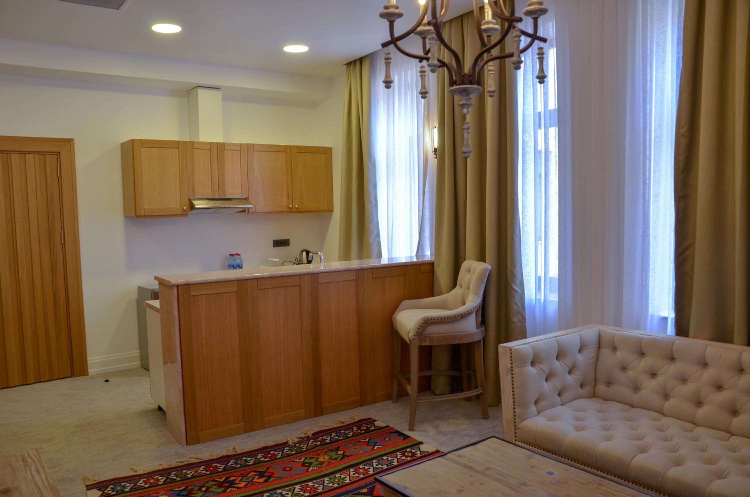 Executive Suite photo 2