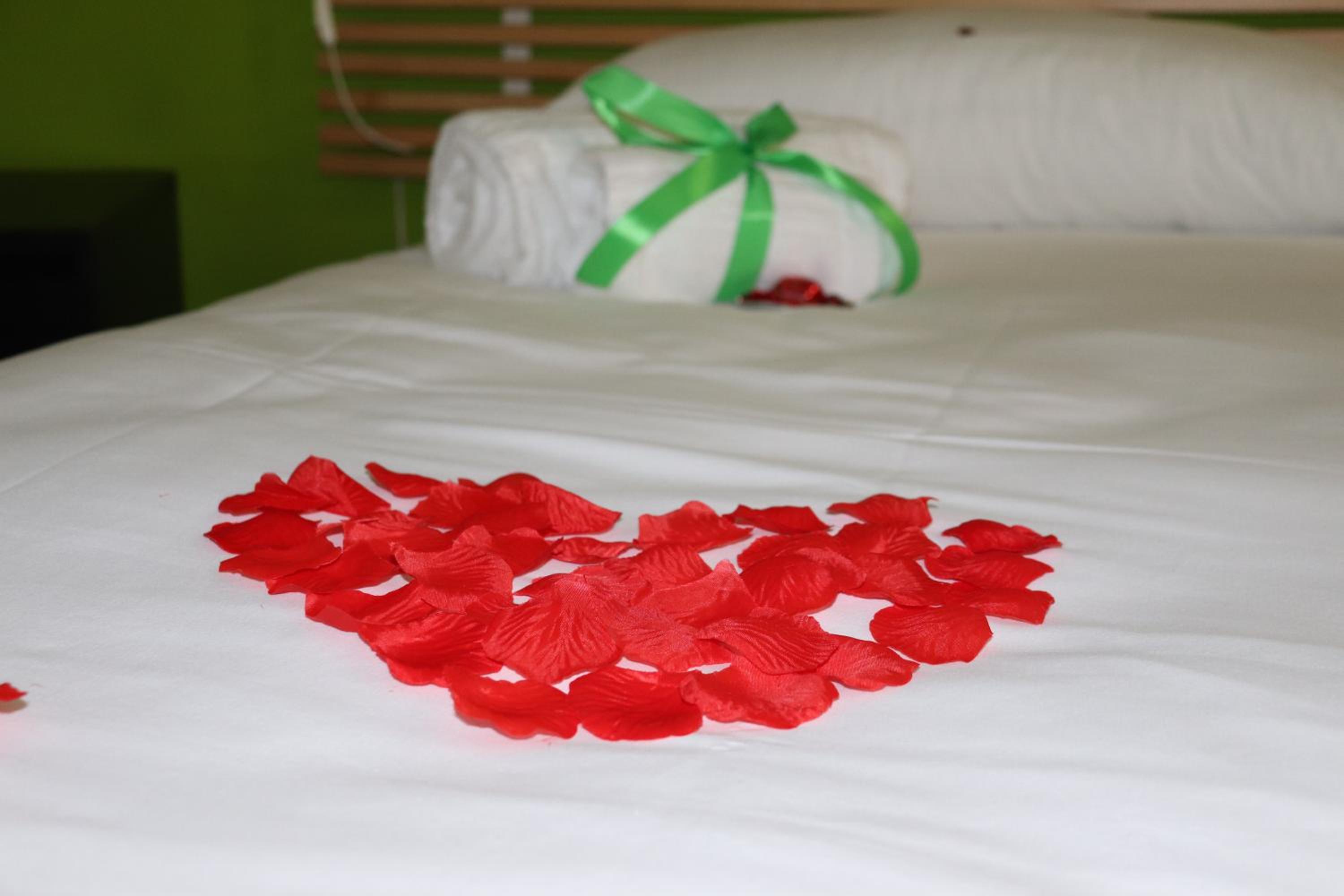 Double or Twin Room with Private Bathroom photo 2