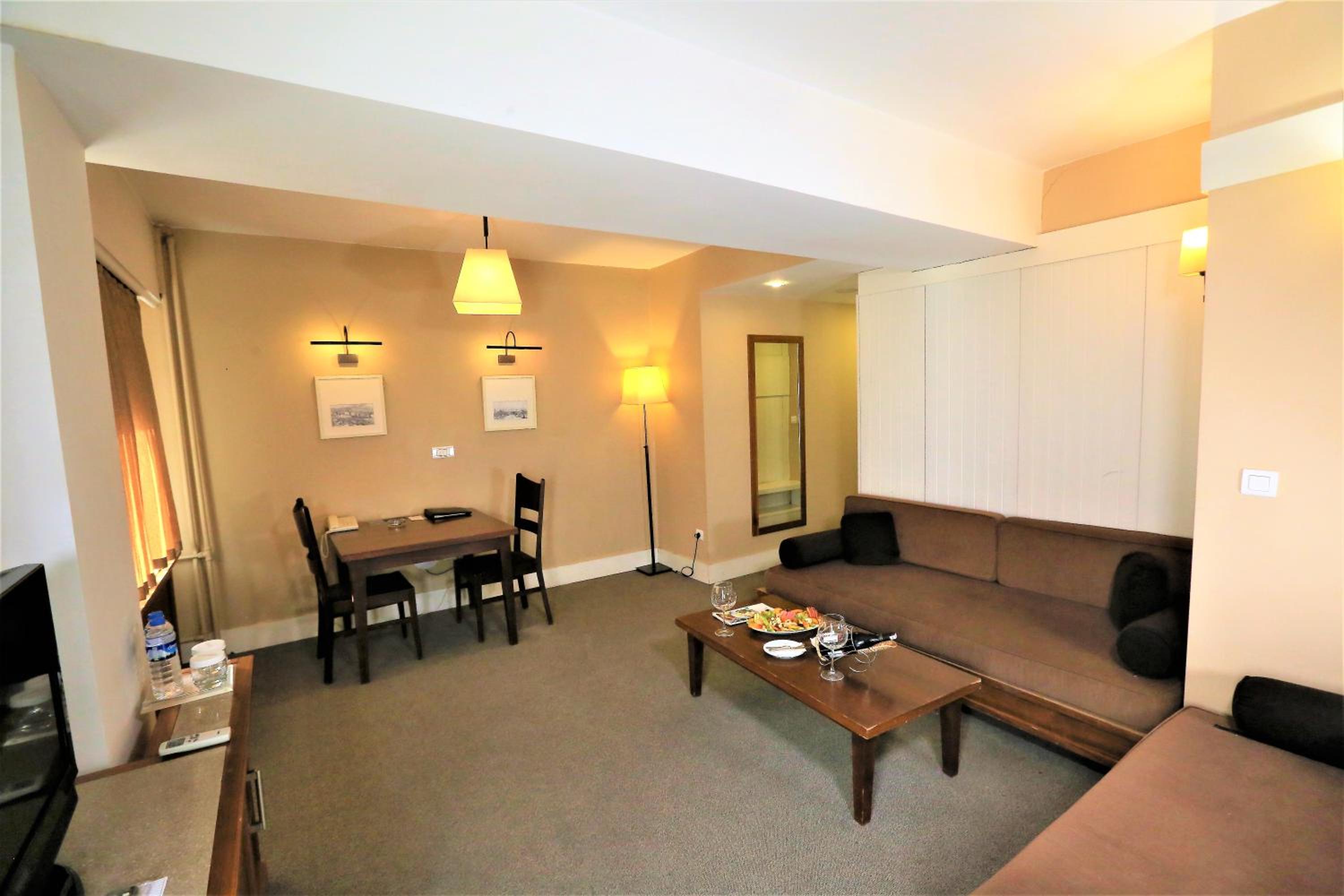 Junior Suite - Photo 13