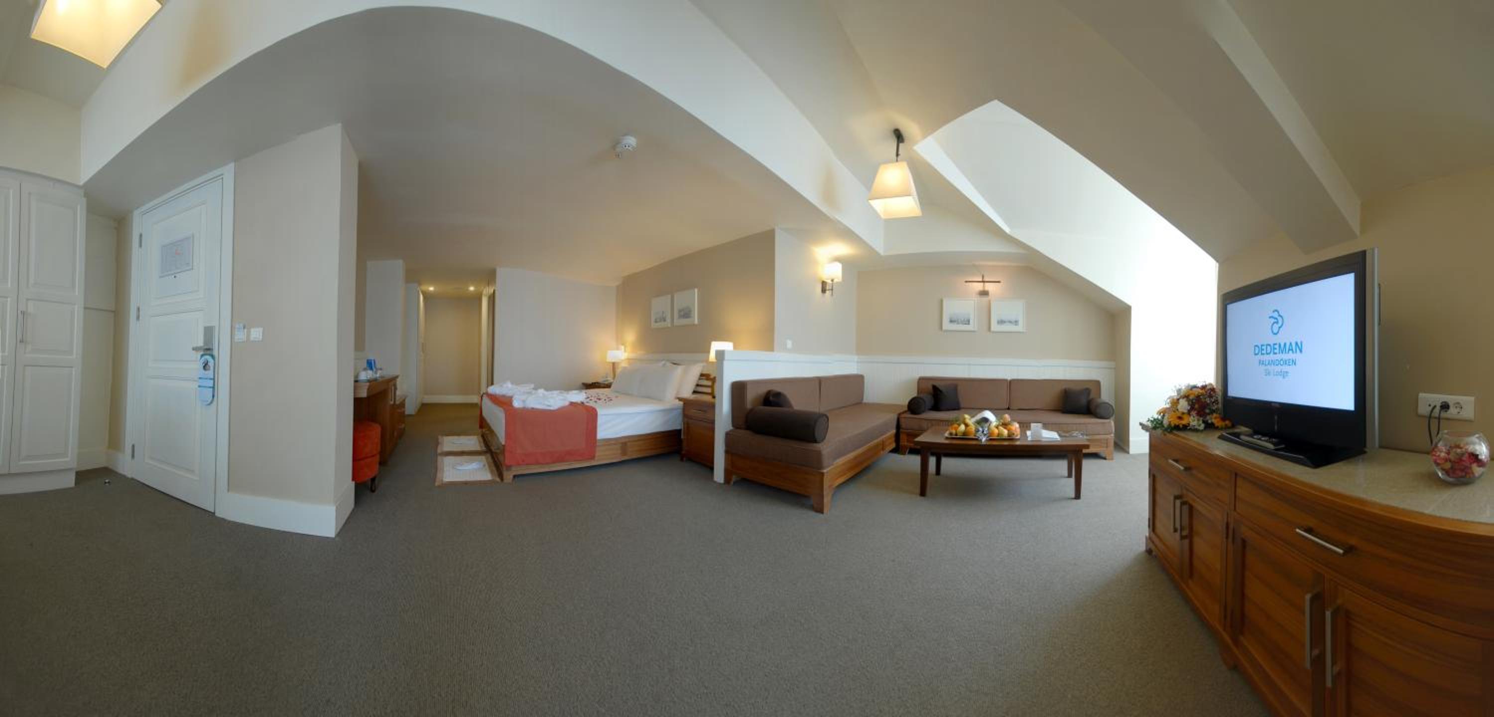 Deluxe Double Room photo 2