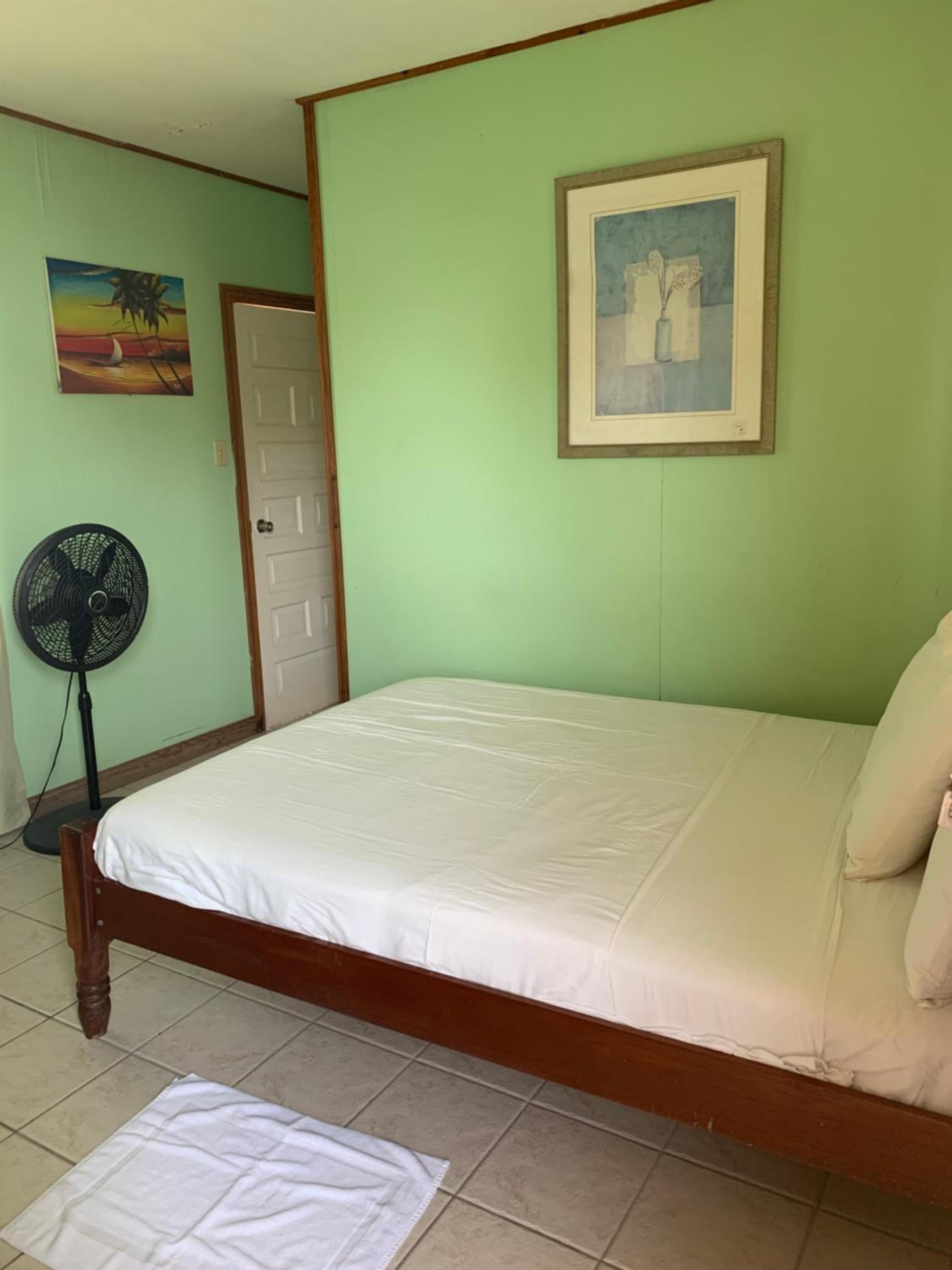 Double - Private Bathroom - AC / Room#6