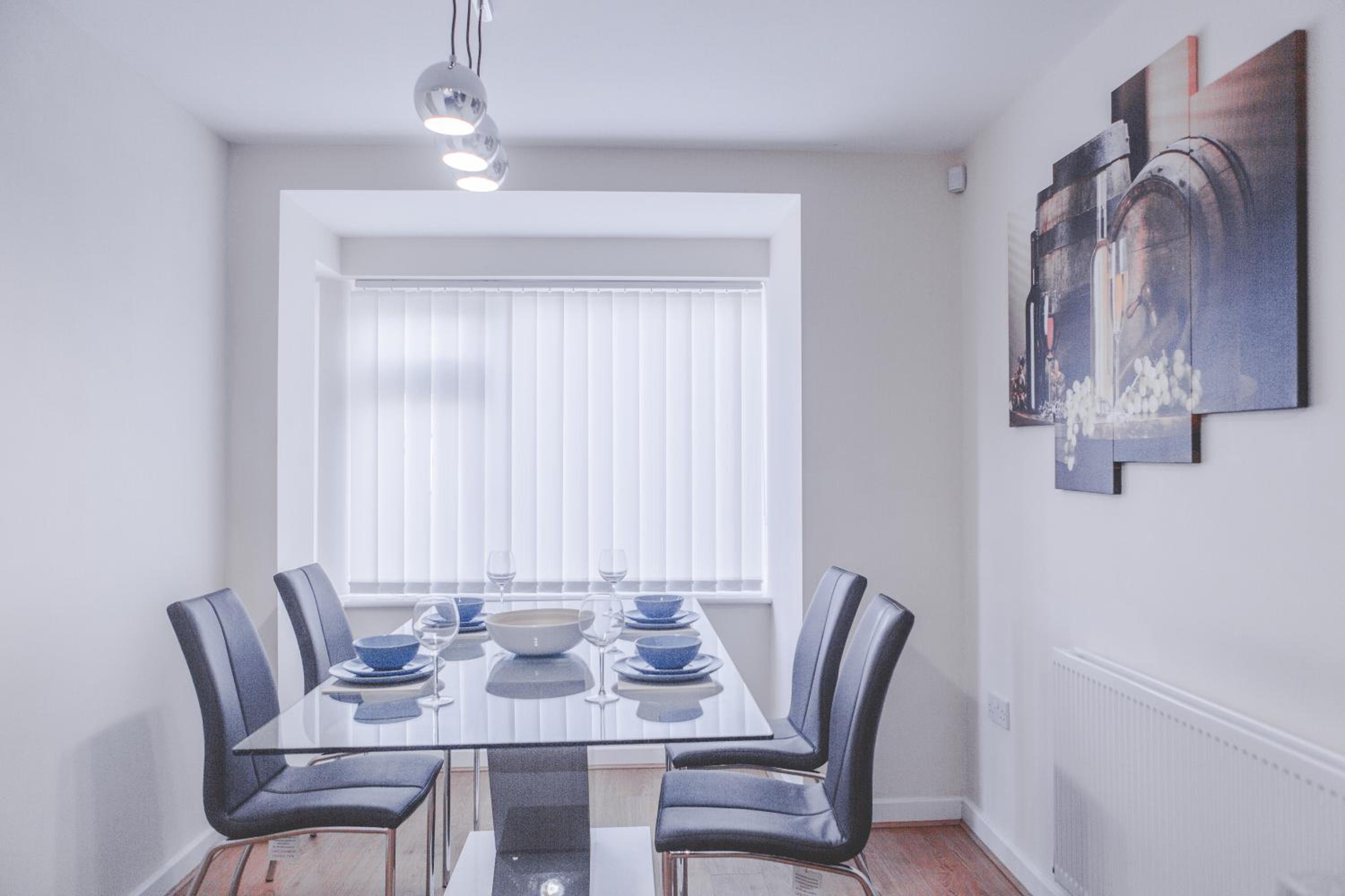 Three-Bedroom Apartment - Photo 29