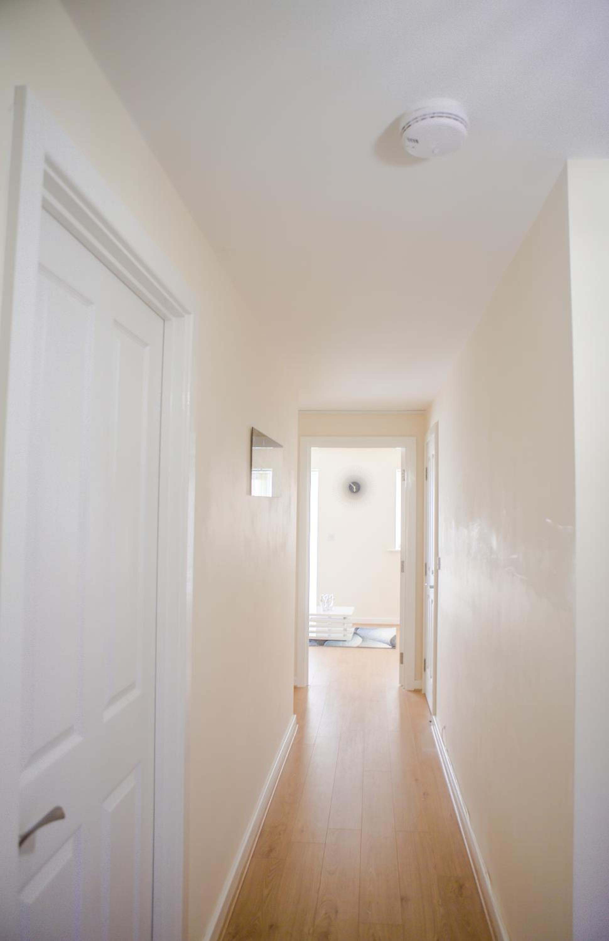 Three-Bedroom Apartment - Photo 25