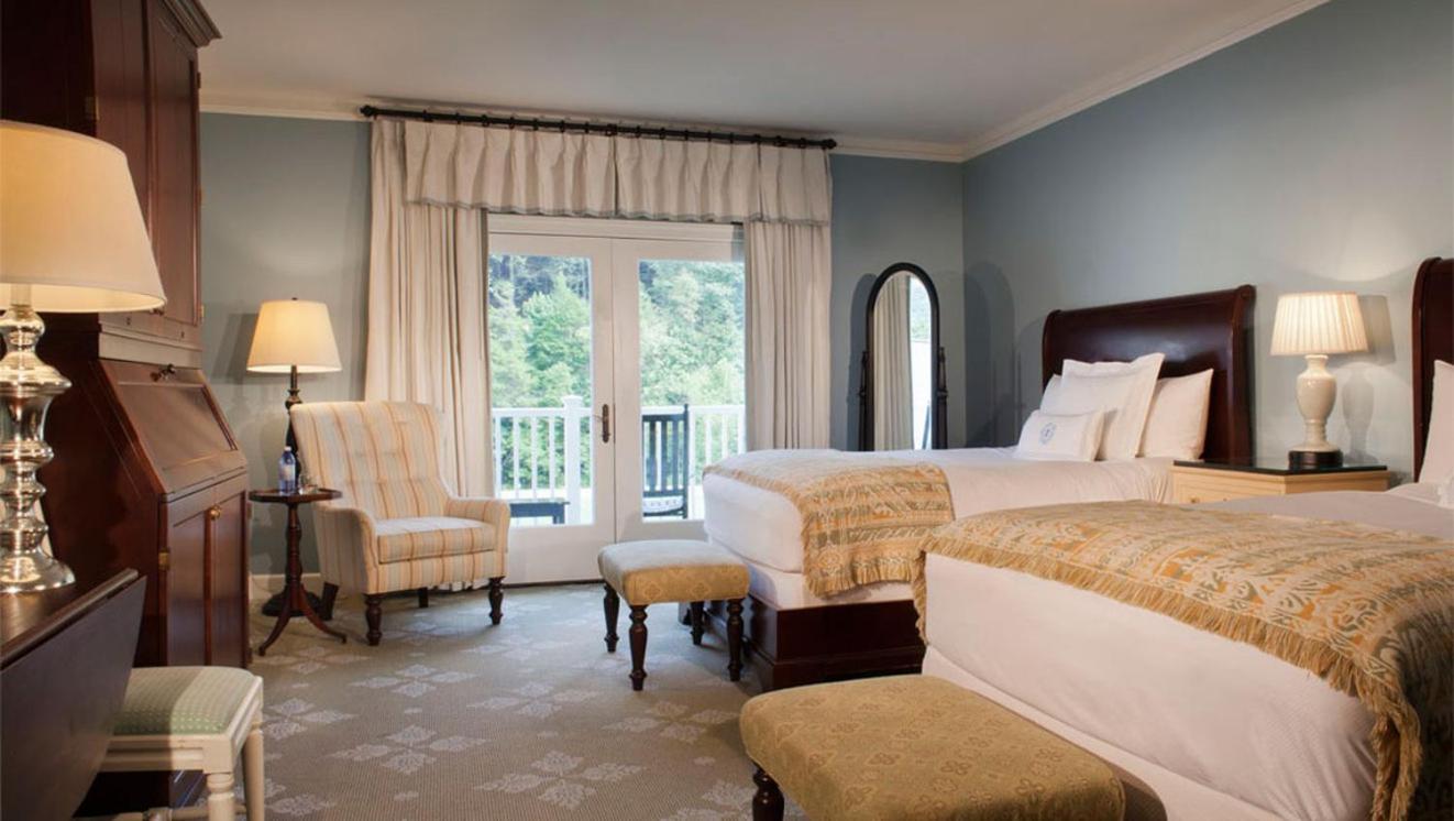 Resort View Porch Room - One King Bed - Photo 1