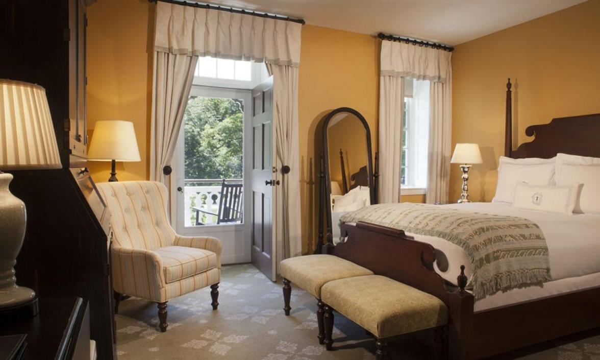 ADA Resort View Porch Room - 1 King Bed - Photo 1