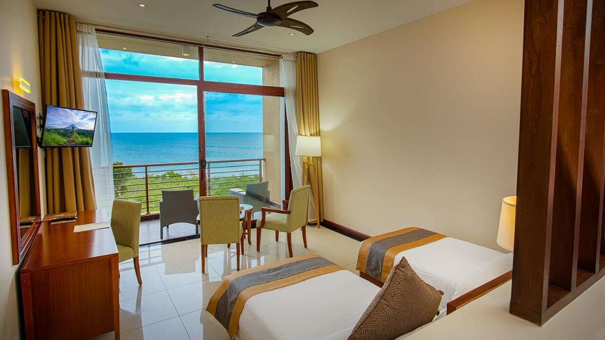Deluxe Sea View Room photo 2