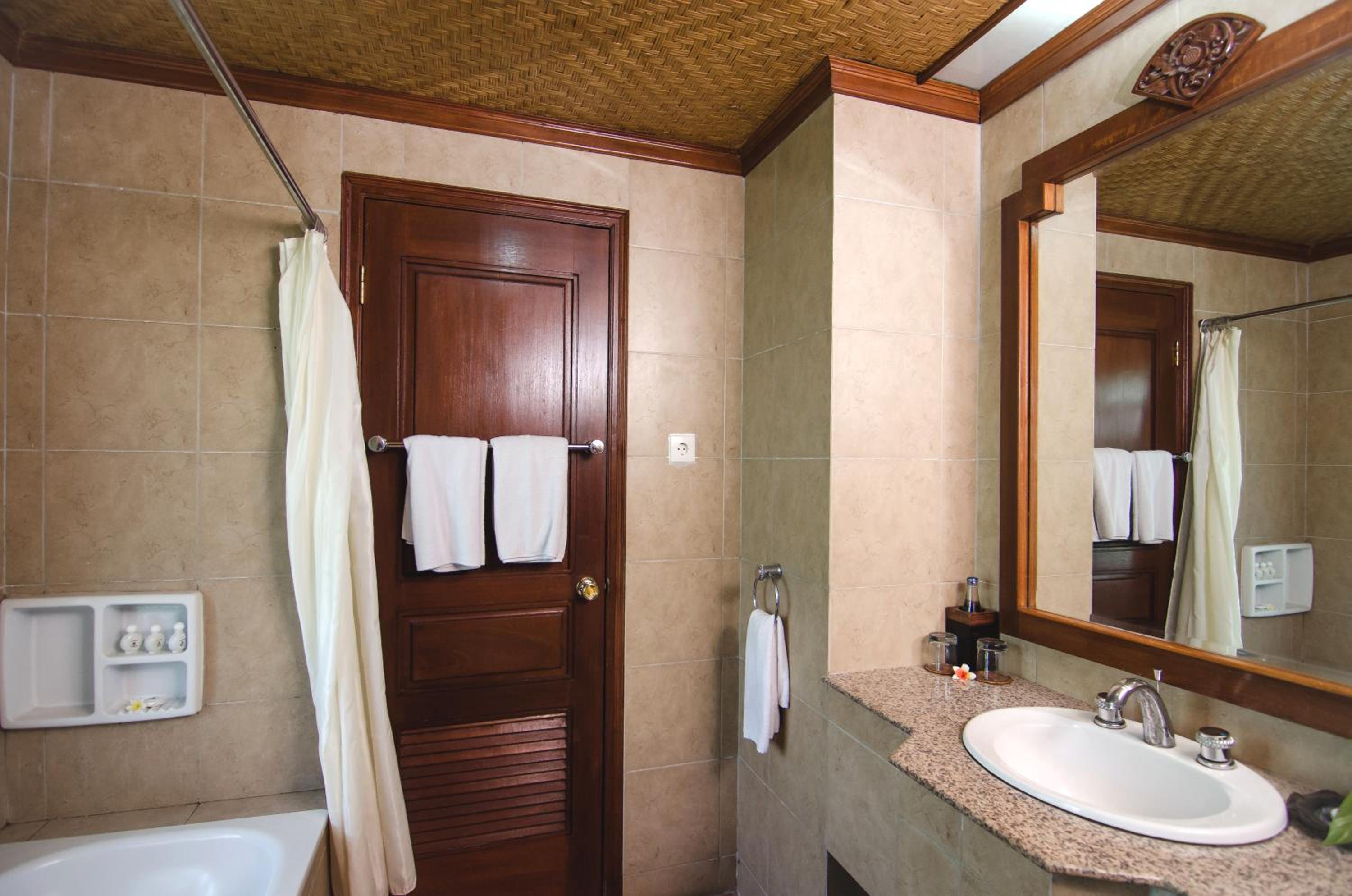 Deluxe Room - Photo 8