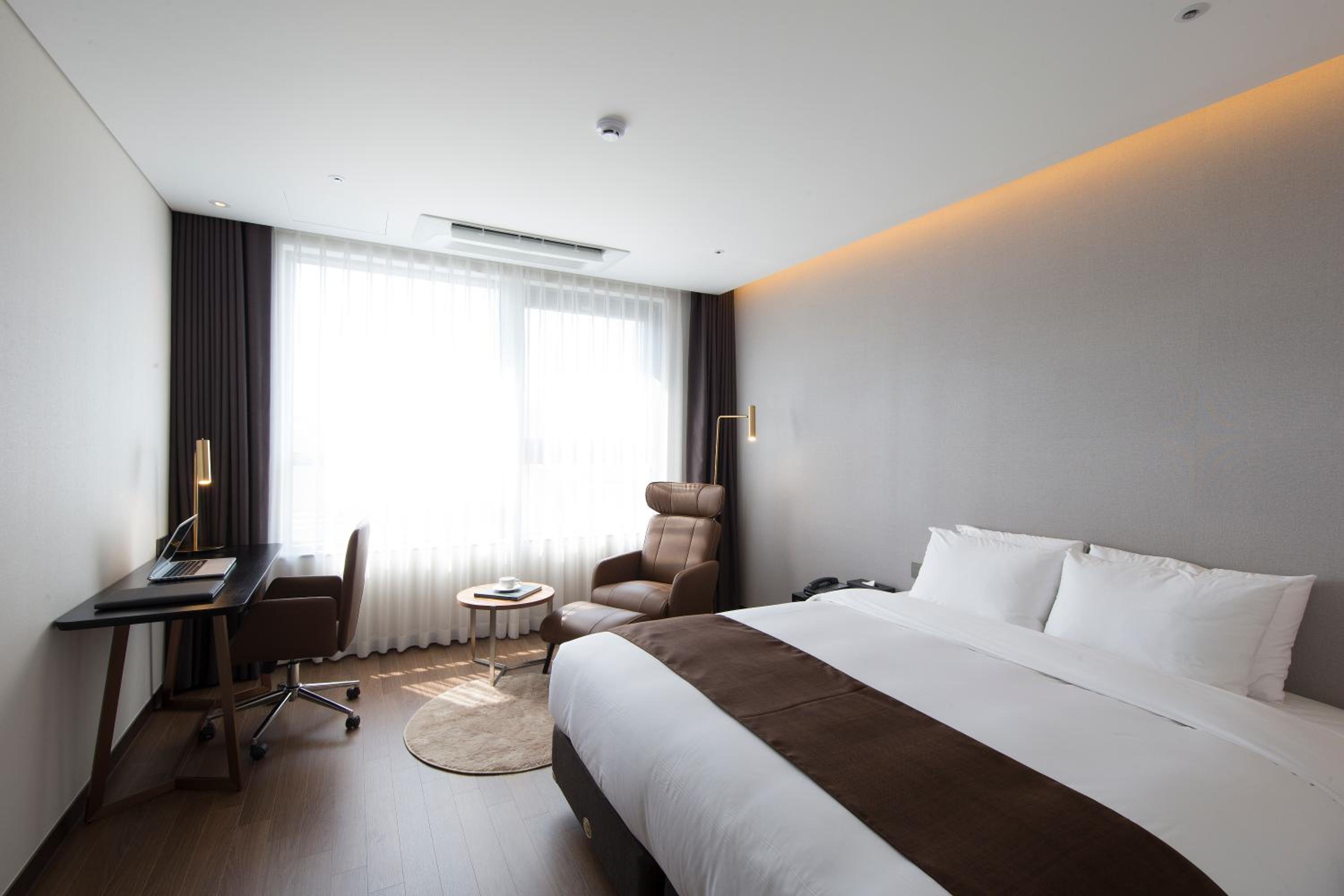 Double Room - Non-Smoking