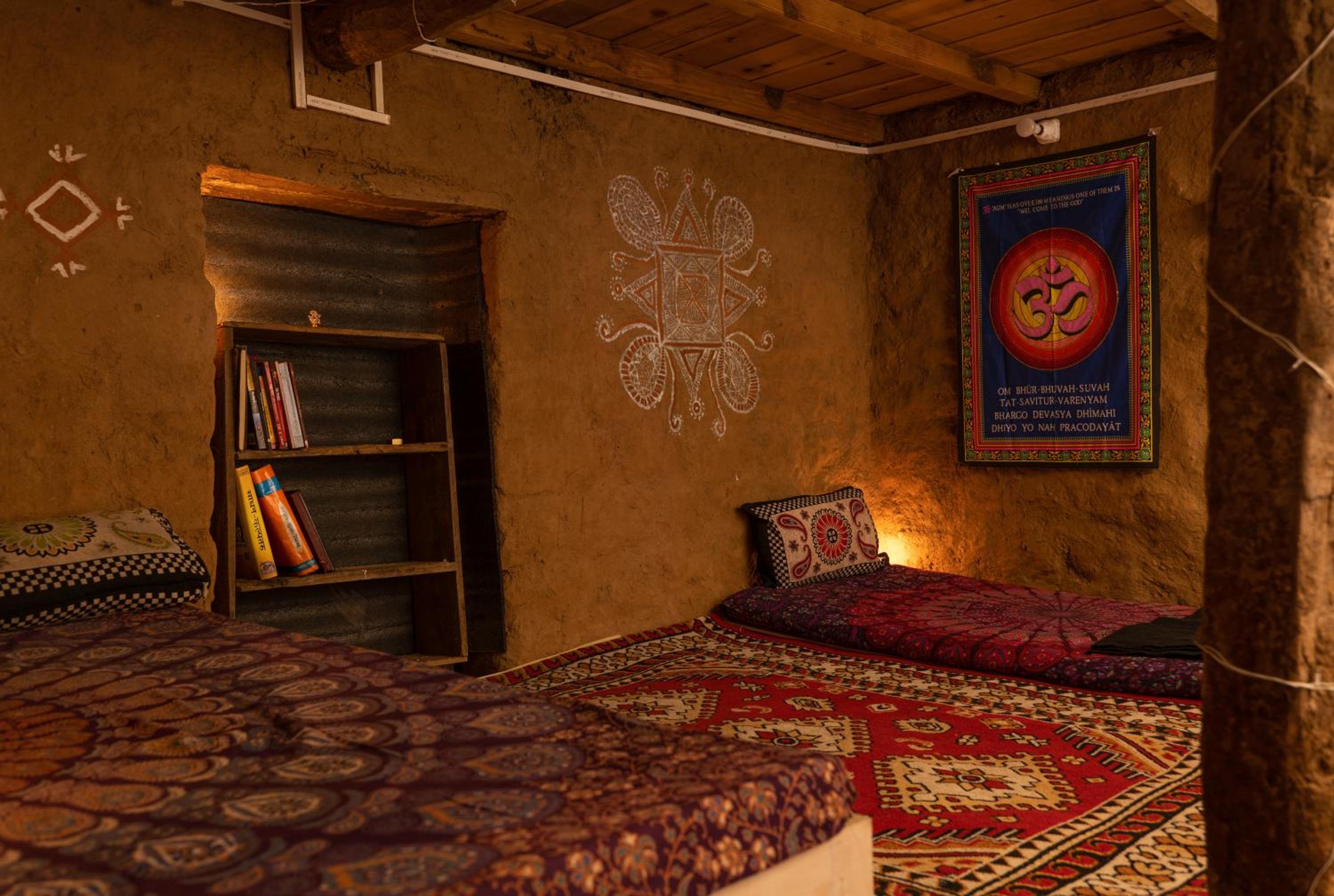 Standard Family Room - Photo 5