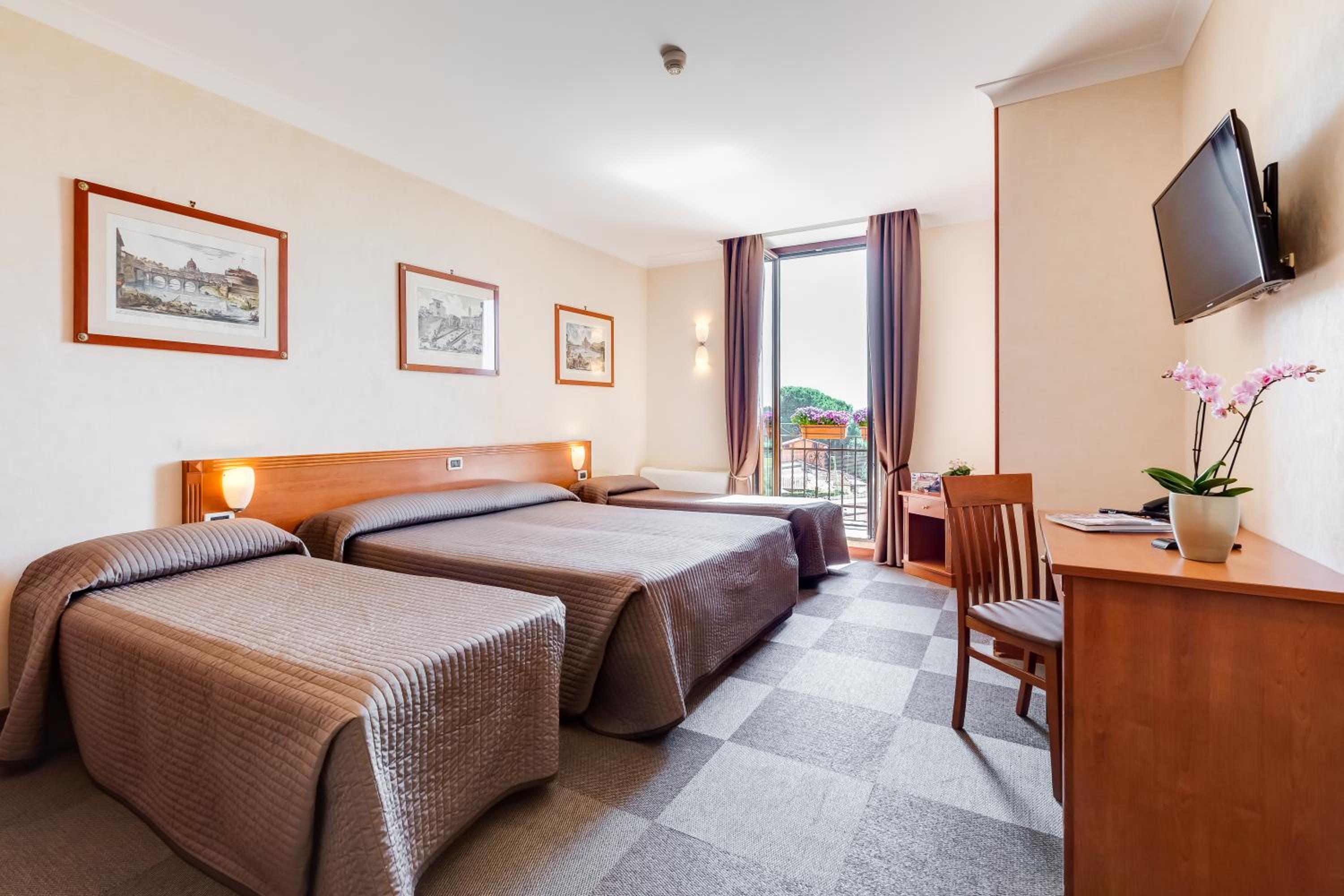 Standard Quadruple Room photo 1