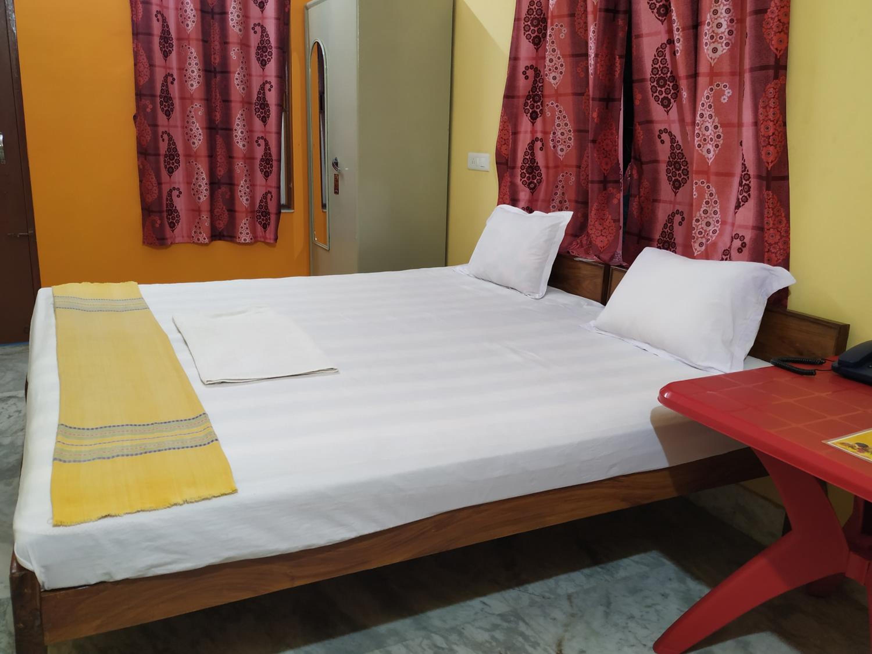 Standard Double or Twin Room photo 3