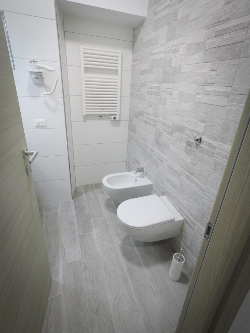 Triple Room with Private Bathroom photo 3