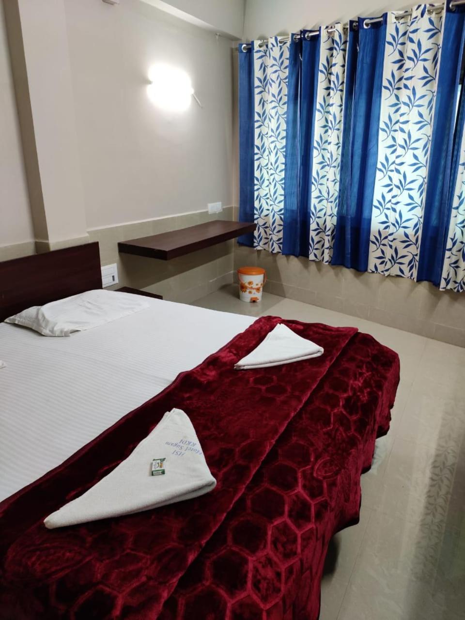 Deluxe Double Room - Photo 9